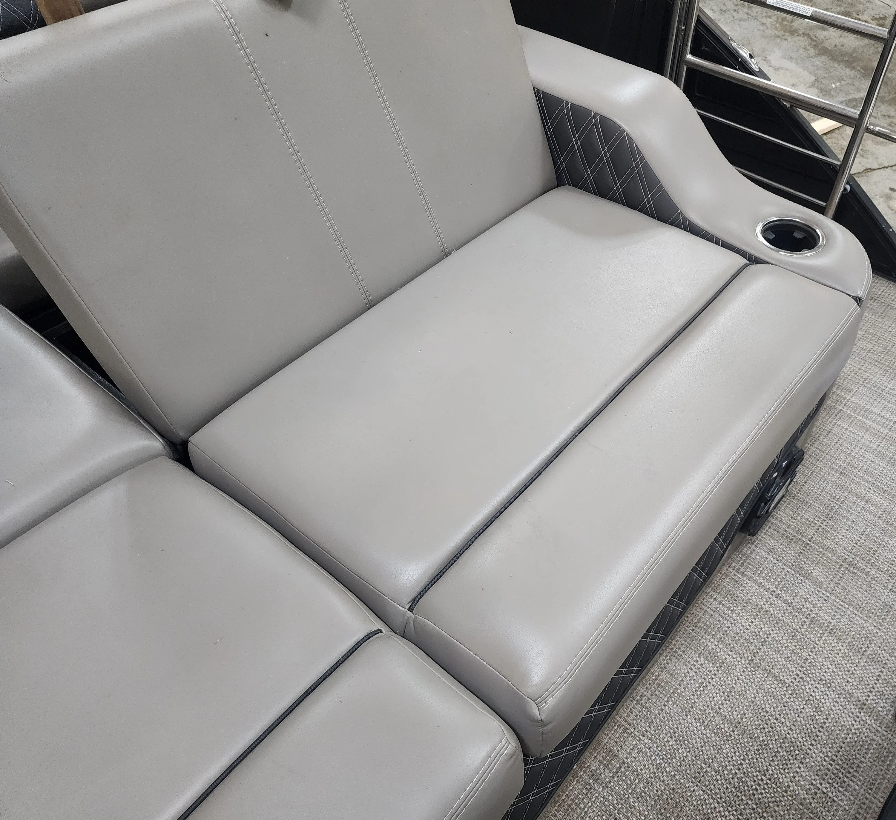 2021 Barletta L23UCATT Image Thumbnail #15