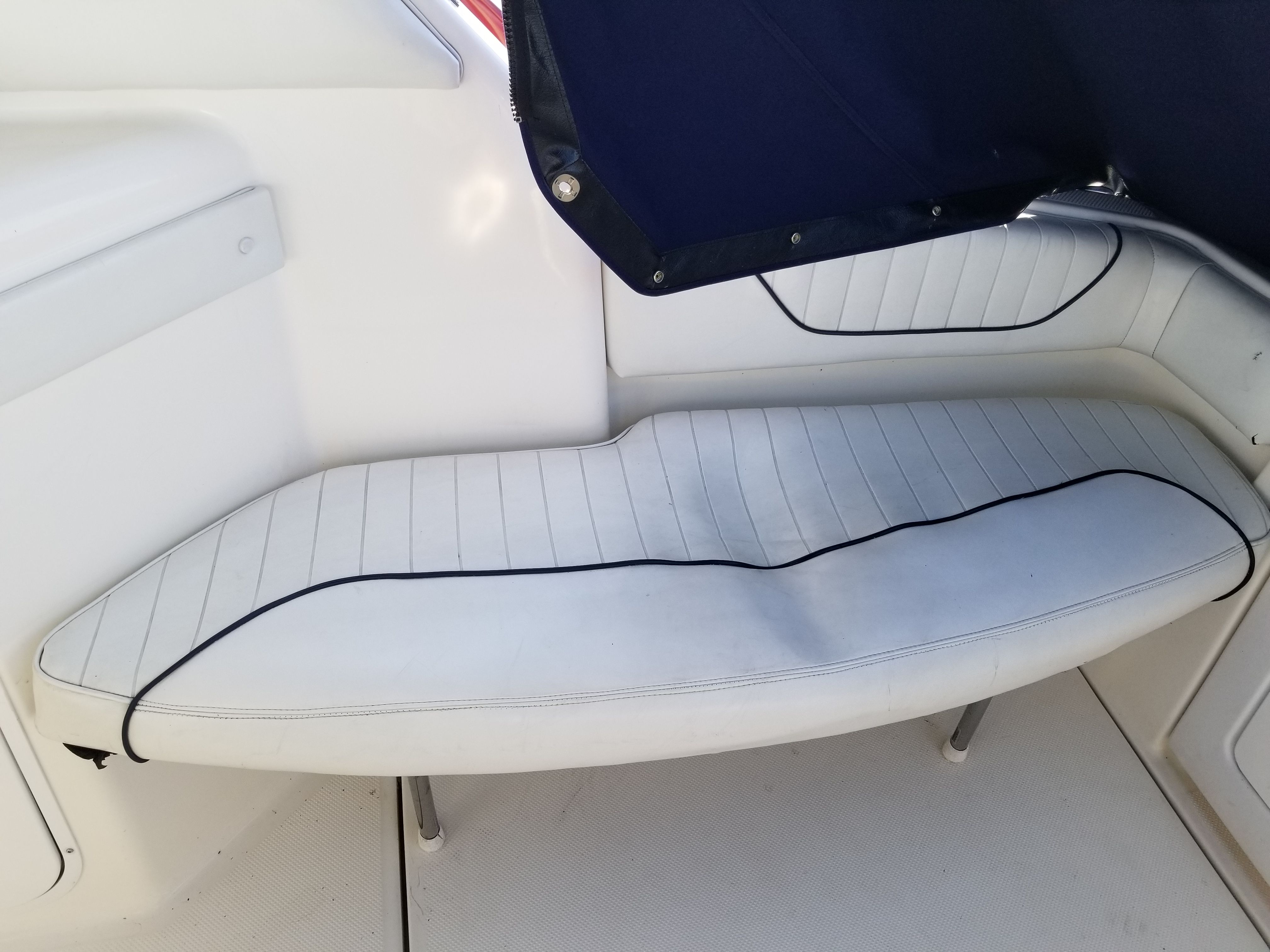 1998 Bayliner
                                                             3255 AVANTI Image Thumbnail #8