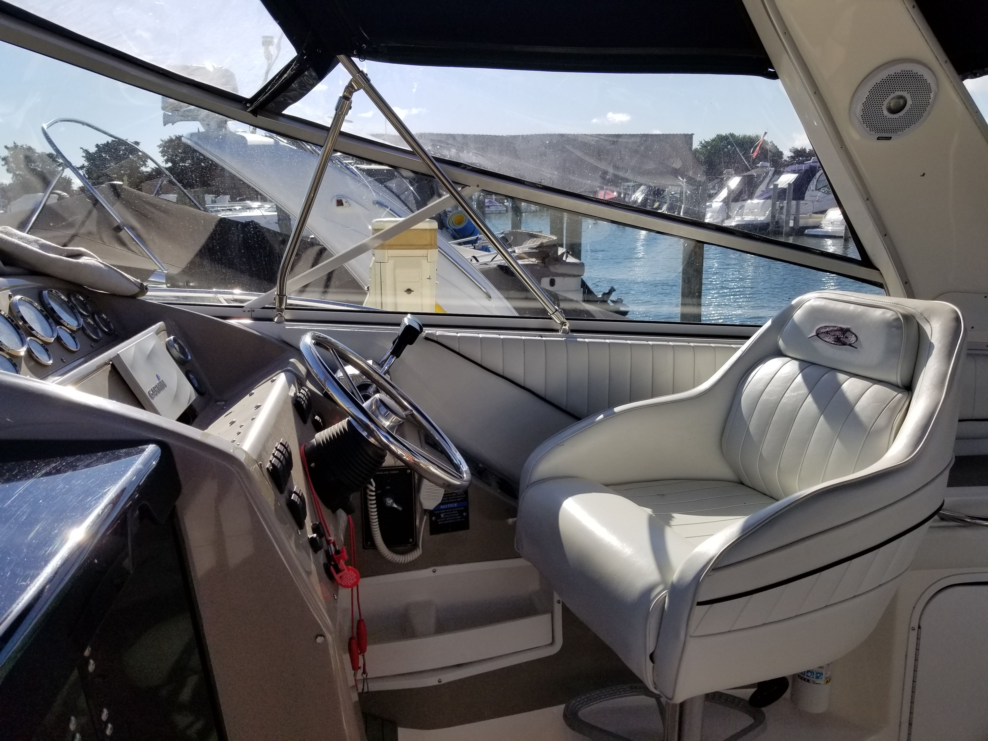 1998 Bayliner
                                                             3255 AVANTI Image Thumbnail #12