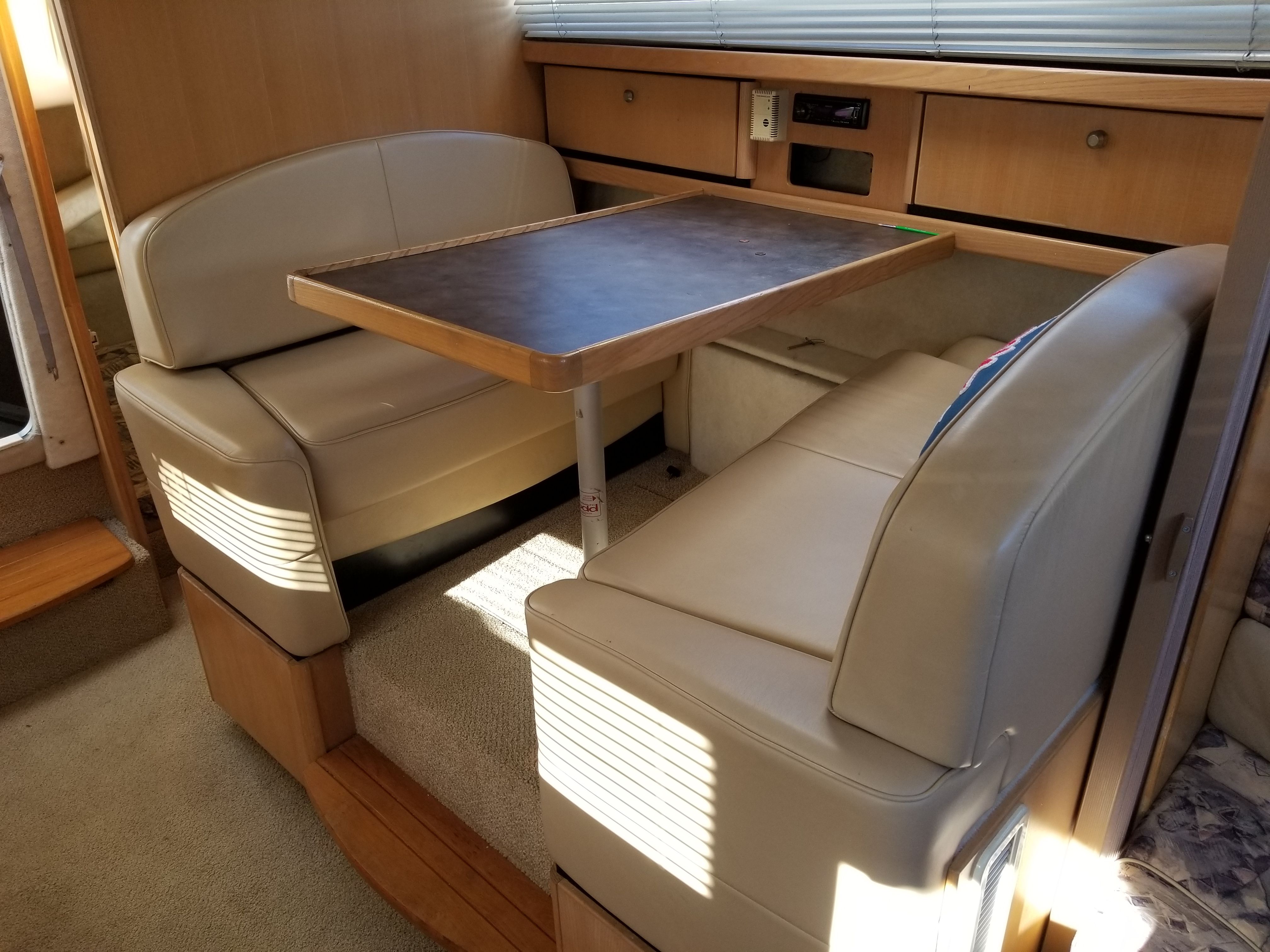 1998 Bayliner
                                                             3255 AVANTI Image Thumbnail #15