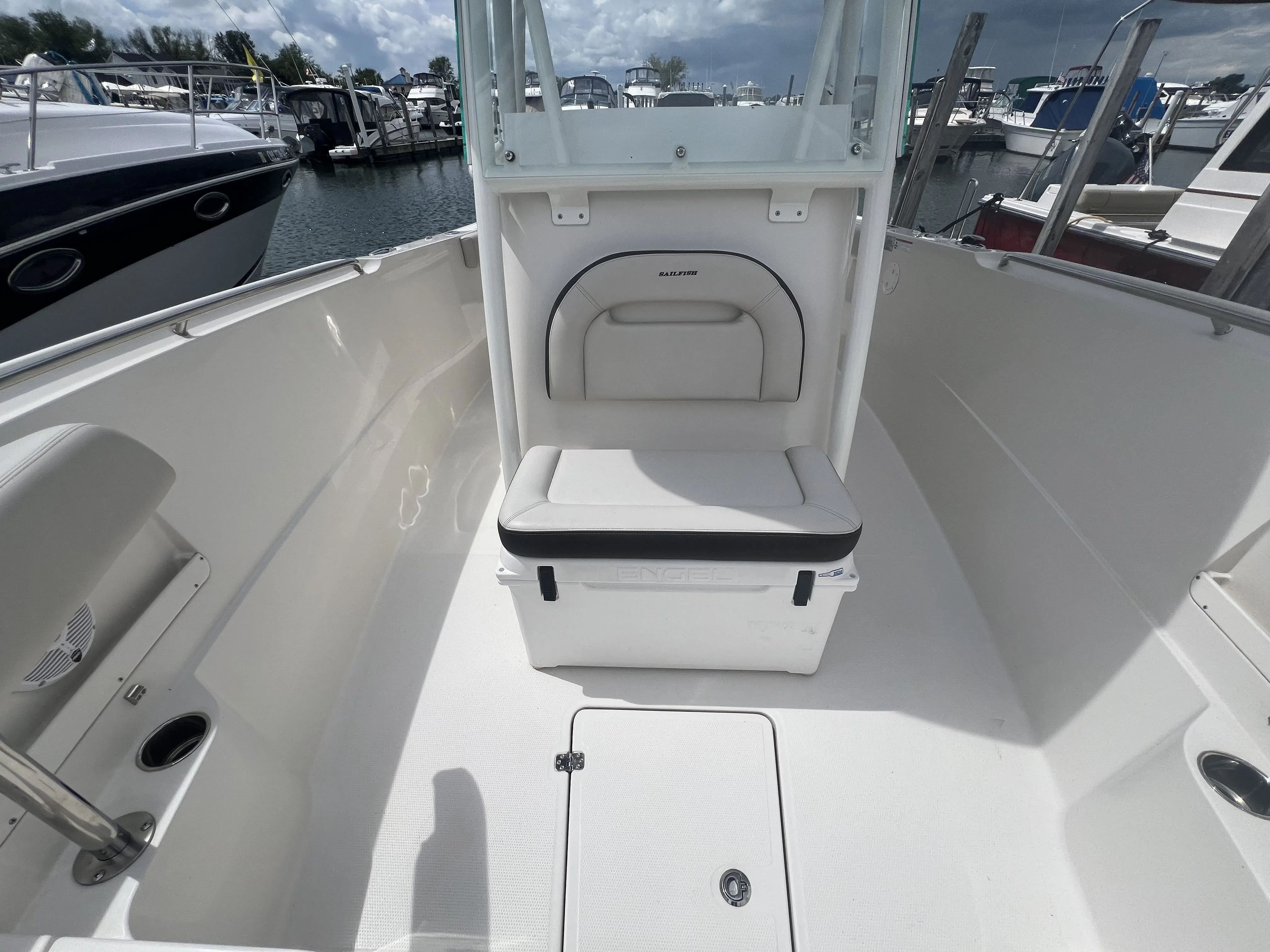 2022 Sailfish 290 CC Image Thumbnail #10