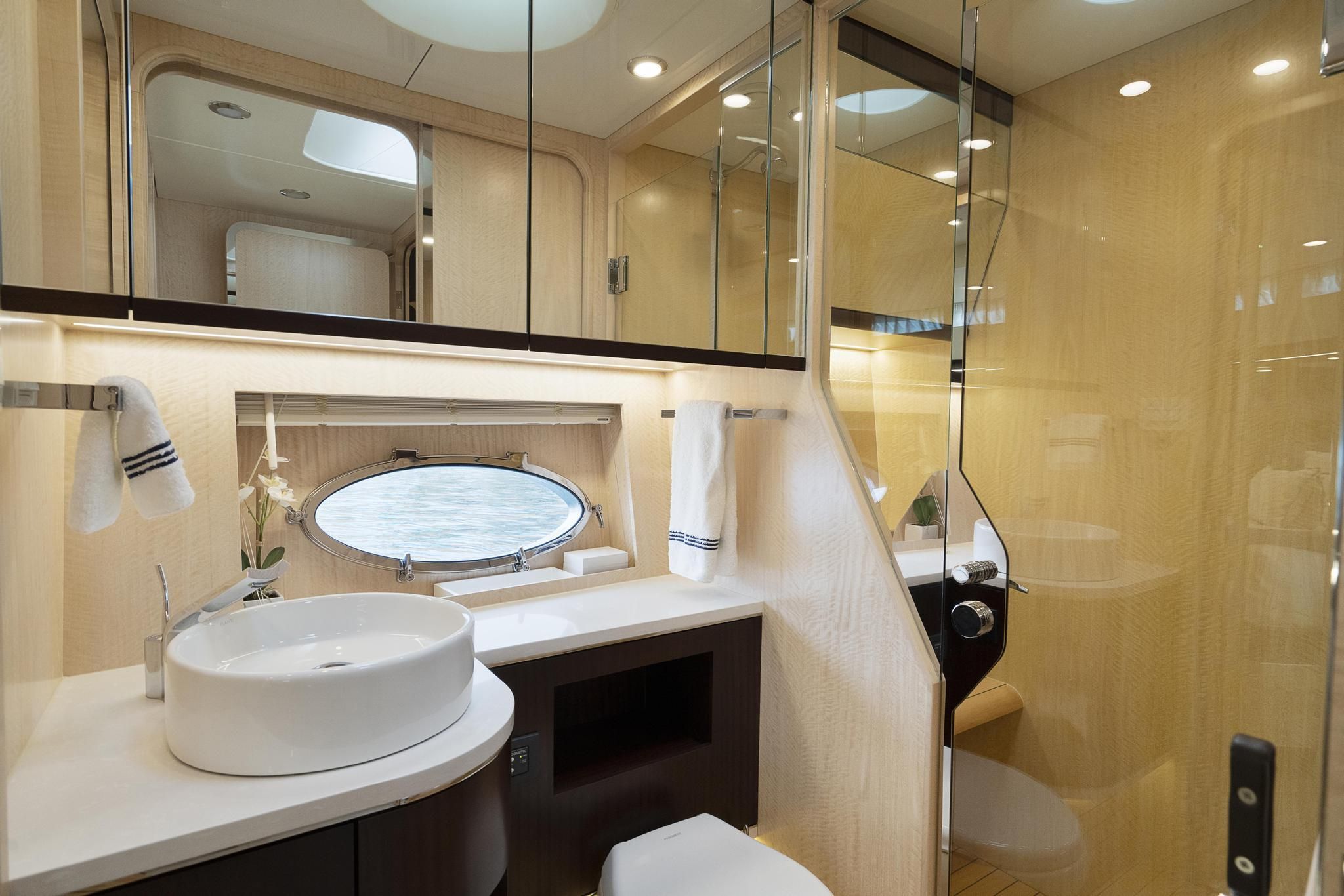 2019 Burger 48 CRUISER Image Thumbnail #86