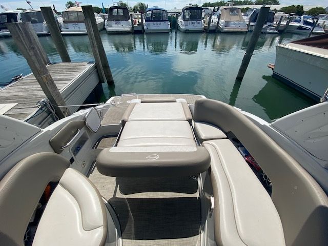 2019 Crownline
                                                             E 255 Image Thumbnail #8