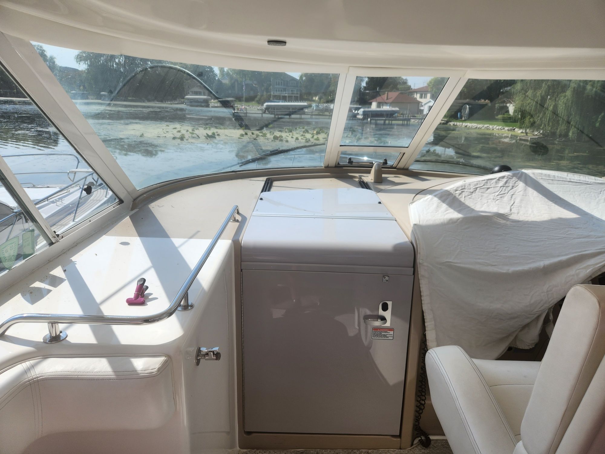 2004 Sea Ray
                                                             390 Motor Yacht Image Thumbnail #8
