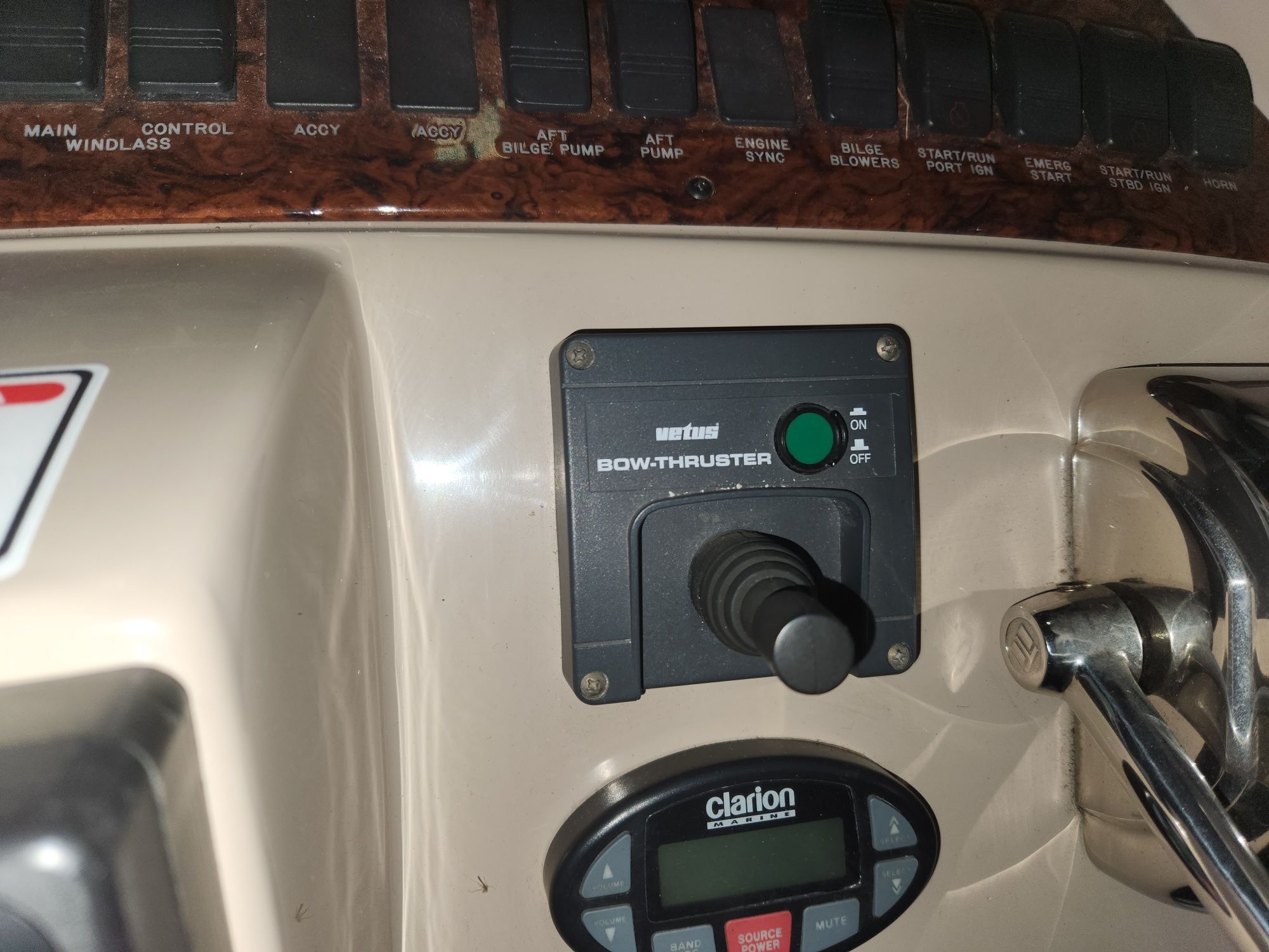 2004 Sea Ray
                                                             390 Motor Yacht Image Thumbnail #34