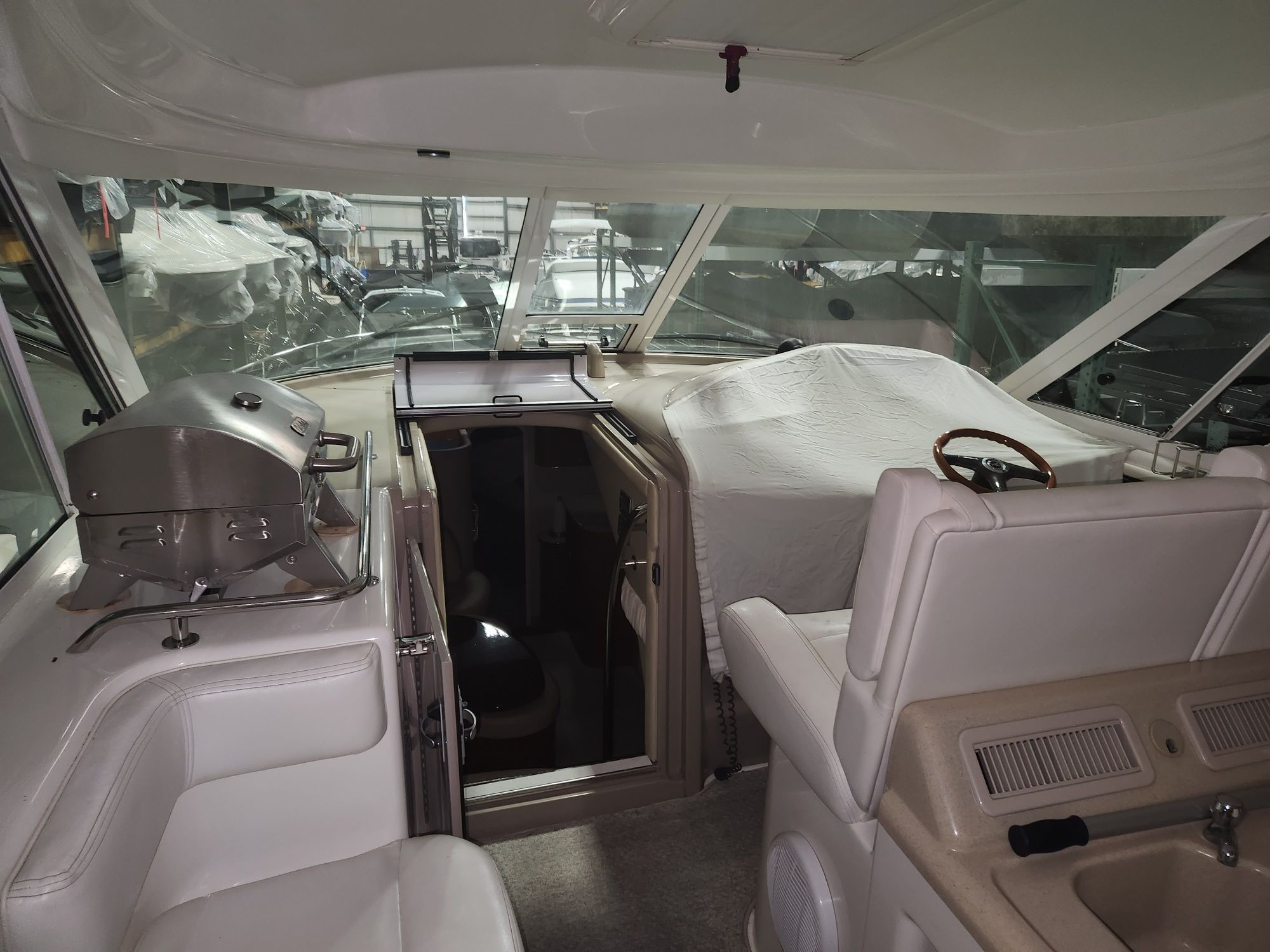 2004 Sea Ray
                                                             390 Motor Yacht Image Thumbnail #42