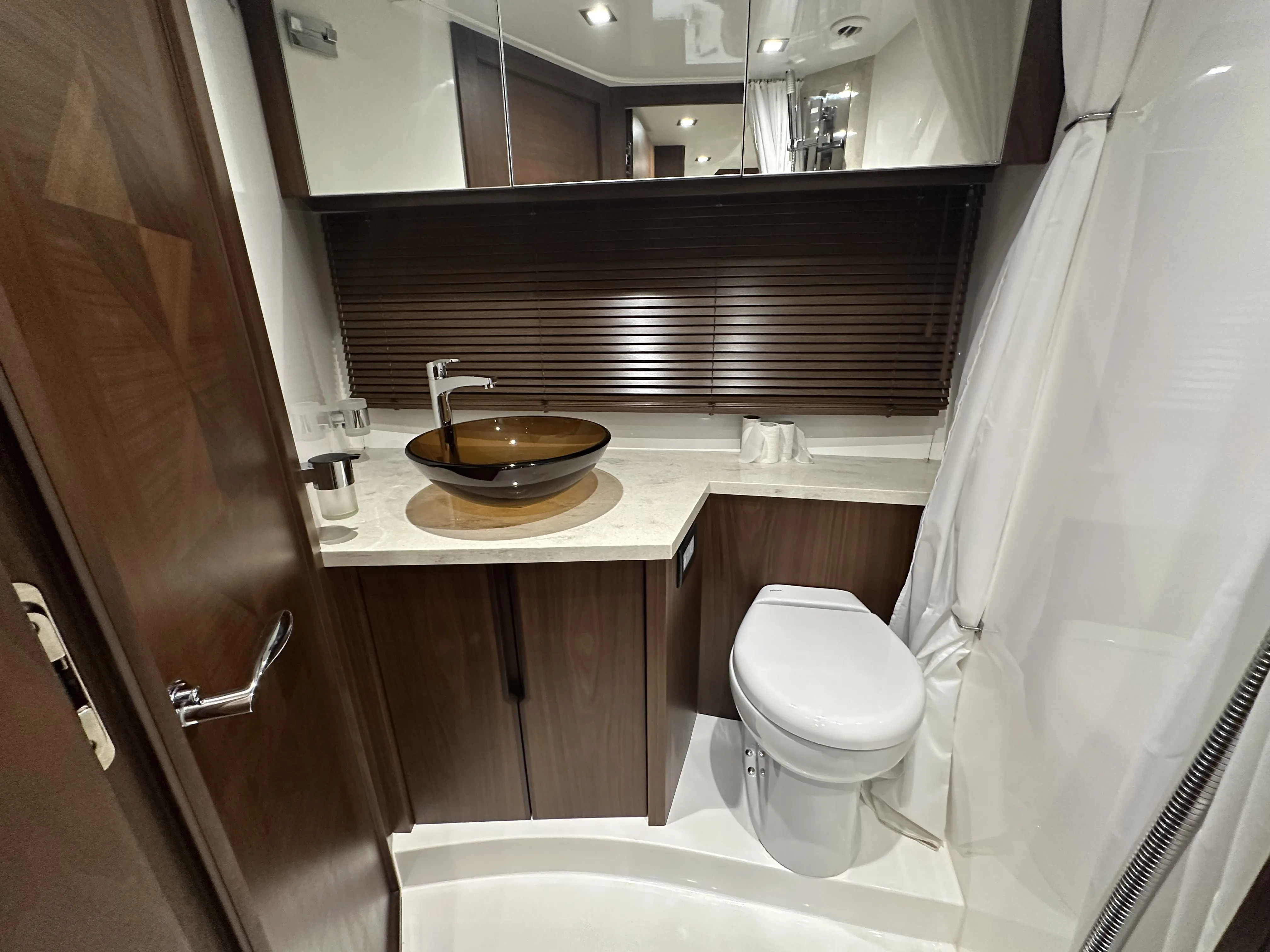 2016 Galeon 445 HTS Image Thumbnail #32