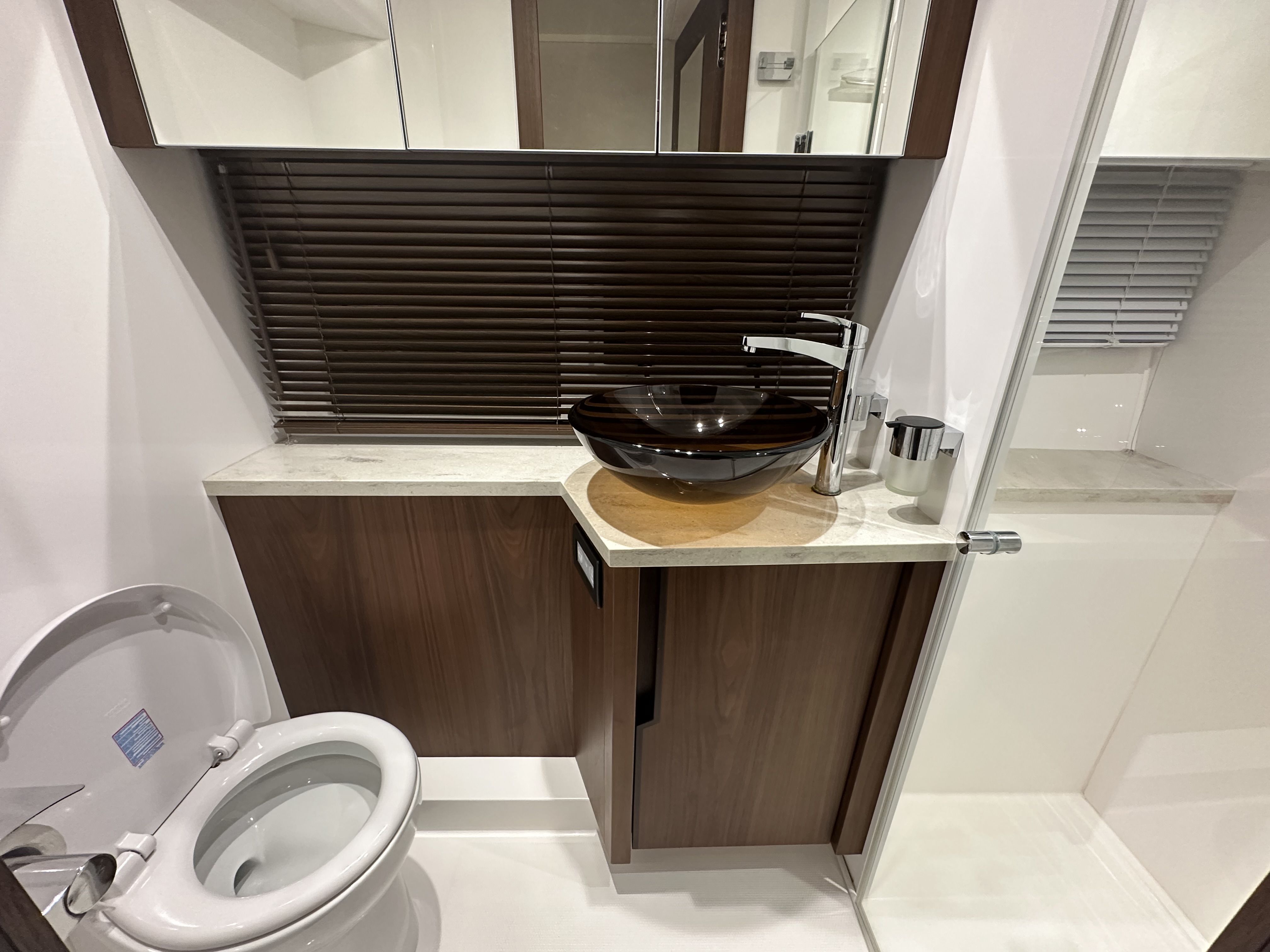 2016 Galeon
                                                             445 HTS Image Thumbnail #33