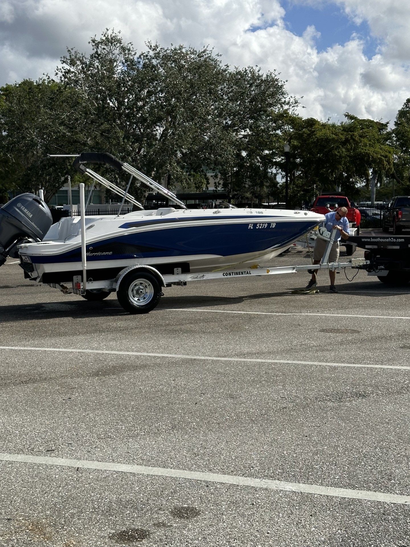 2022 Hurricane
                                                             185 SS Image Thumbnail #3