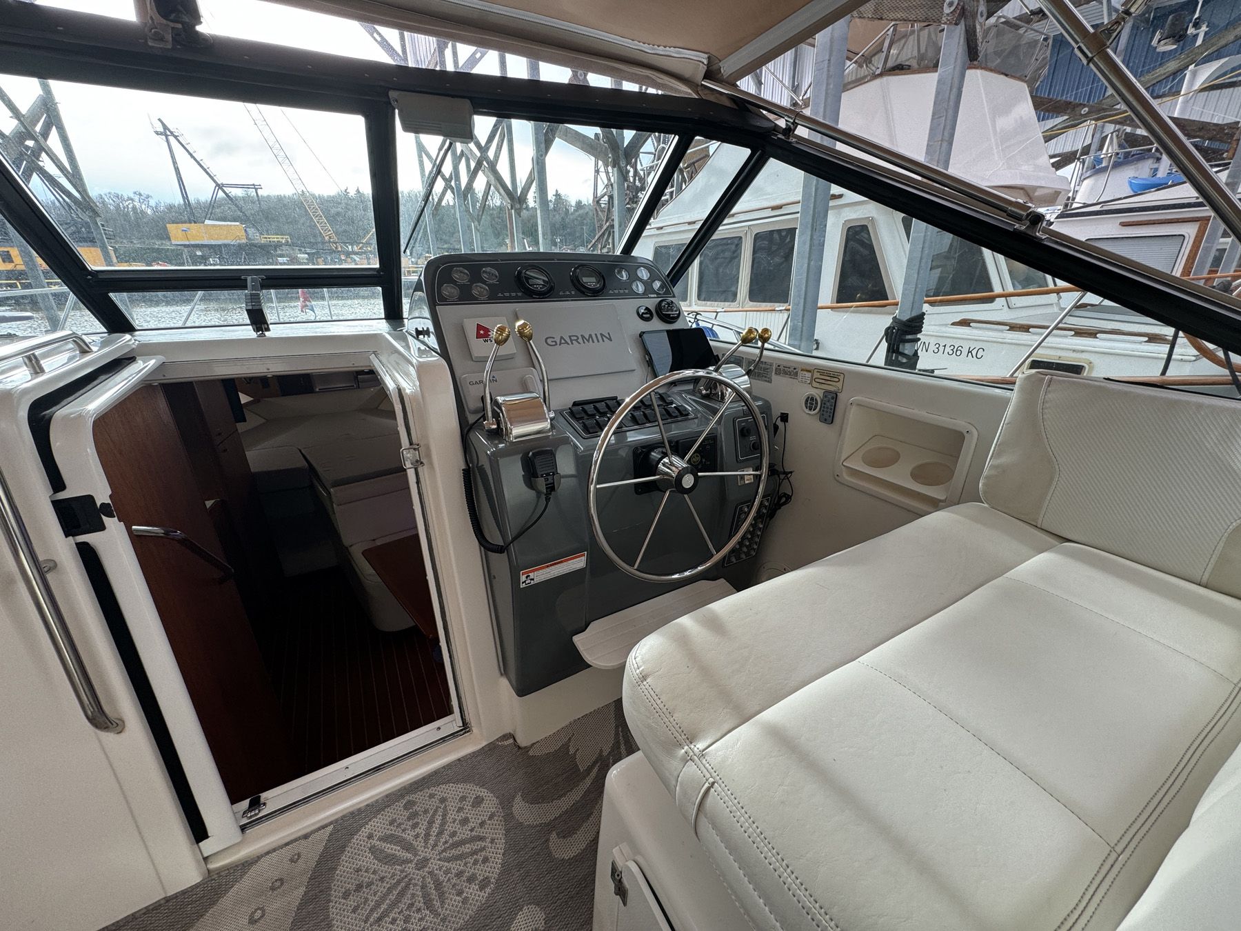 2000 Tiara Yachts
                                                             3100 Open Image Thumbnail #6