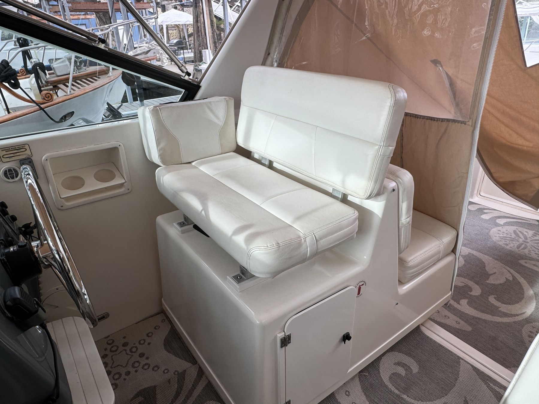 2000 Tiara Yachts
                                                             3100 Open Image Thumbnail #13