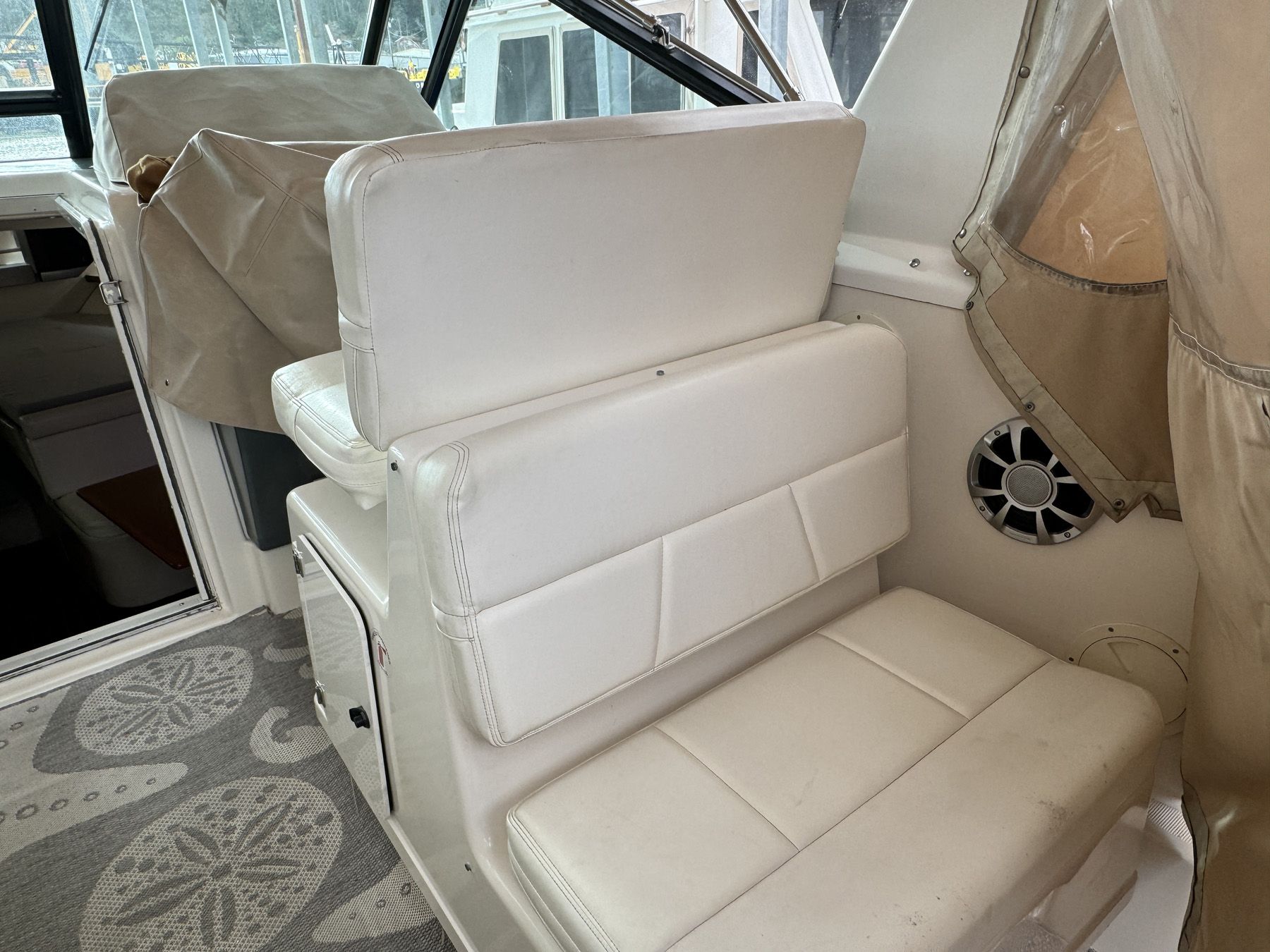 2000 Tiara Yachts
                                                             3100 Open Image Thumbnail #15