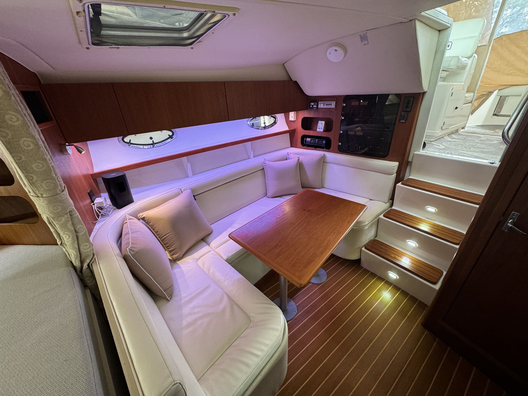 2000 Tiara Yachts
                                                             3100 Open Image Thumbnail #18