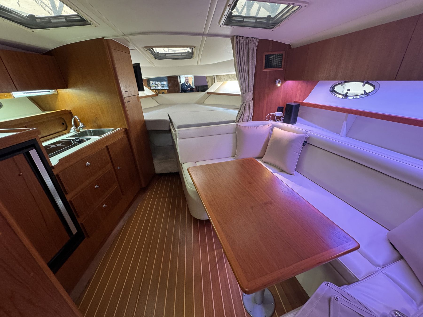 2000 Tiara Yachts
                                                             3100 Open Image Thumbnail #19