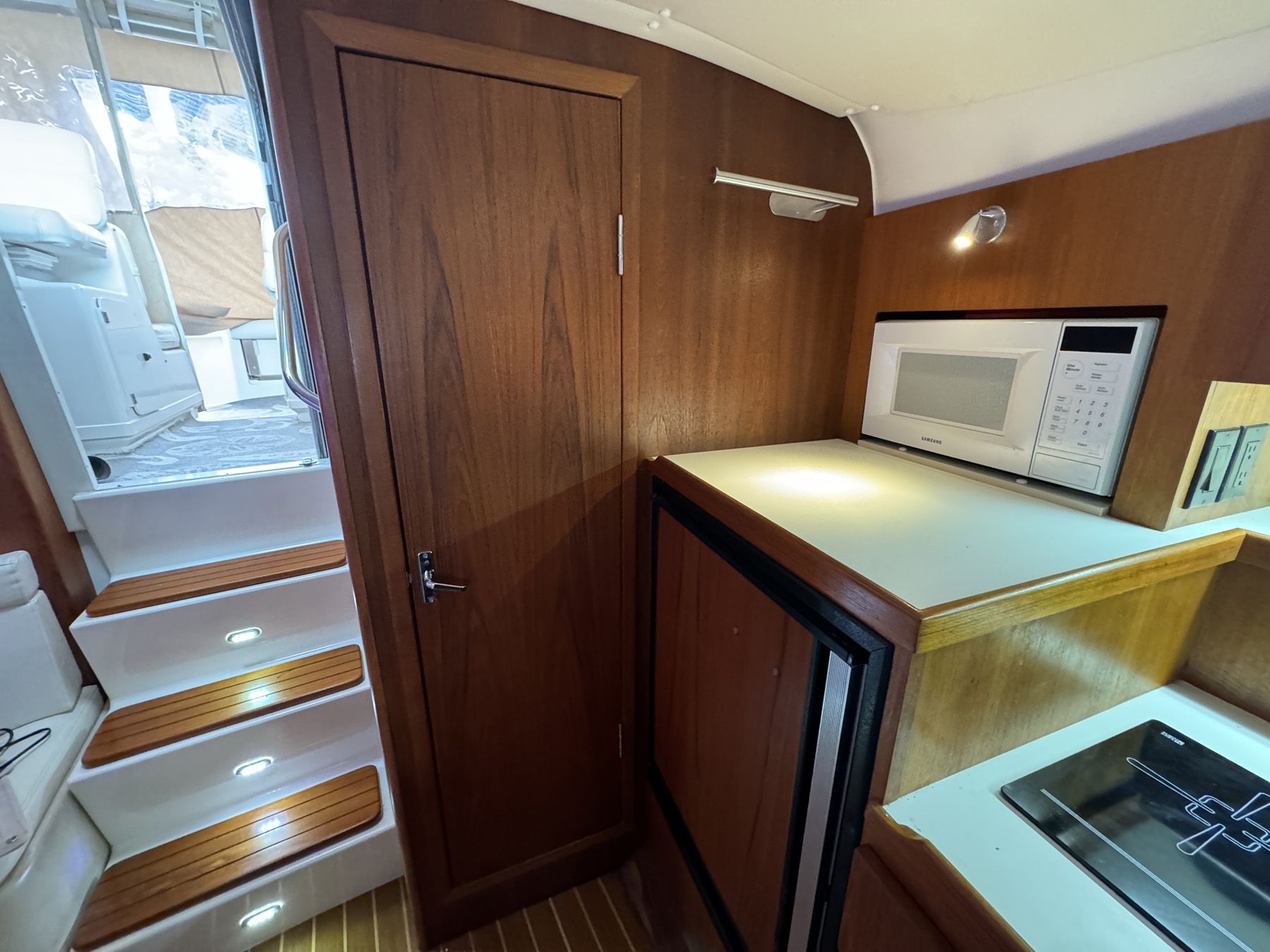 2000 Tiara Yachts
                                                             3100 Open Image Thumbnail #24
