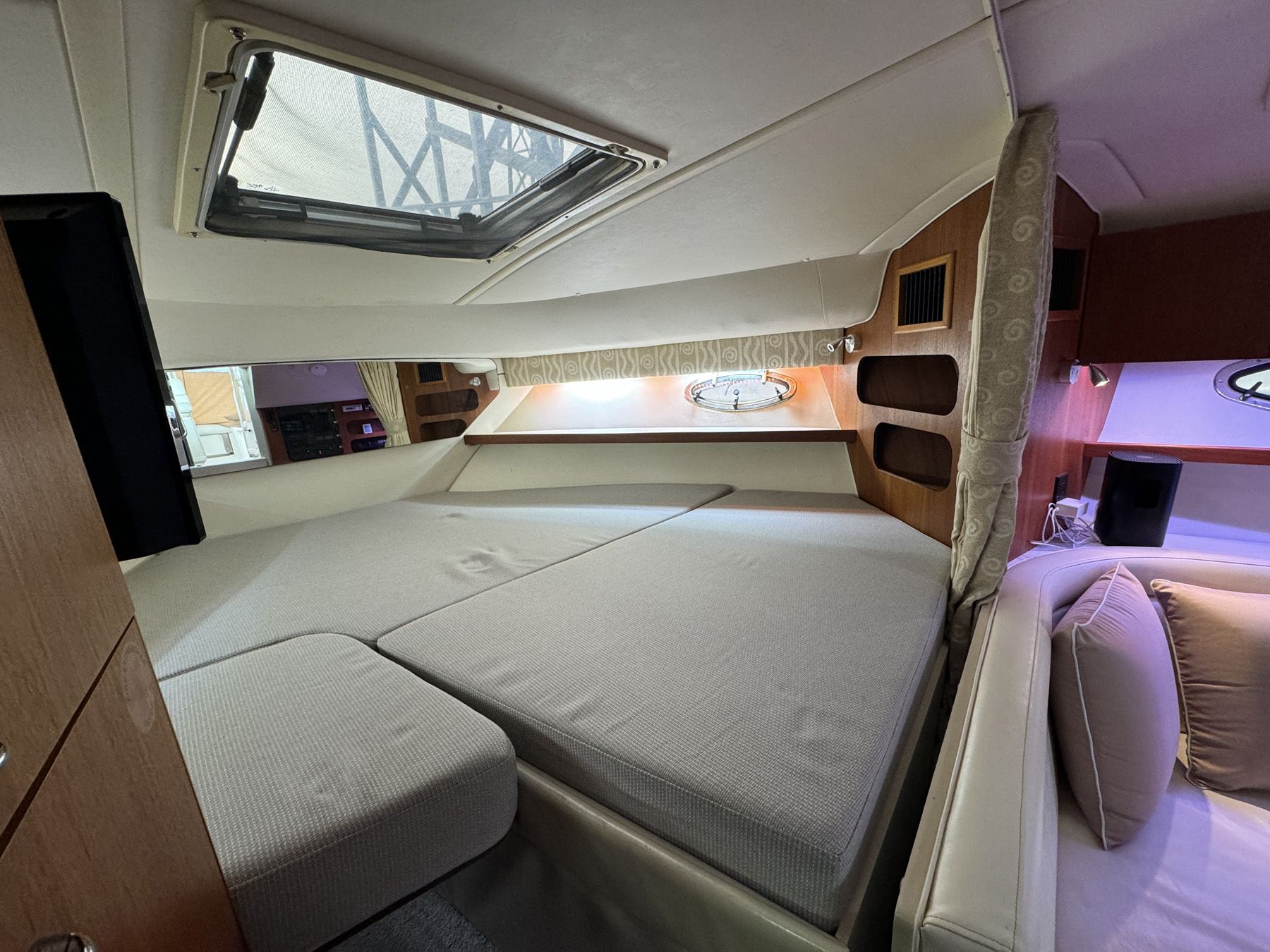 2000 Tiara Yachts
                                                             3100 Open Image Thumbnail #27