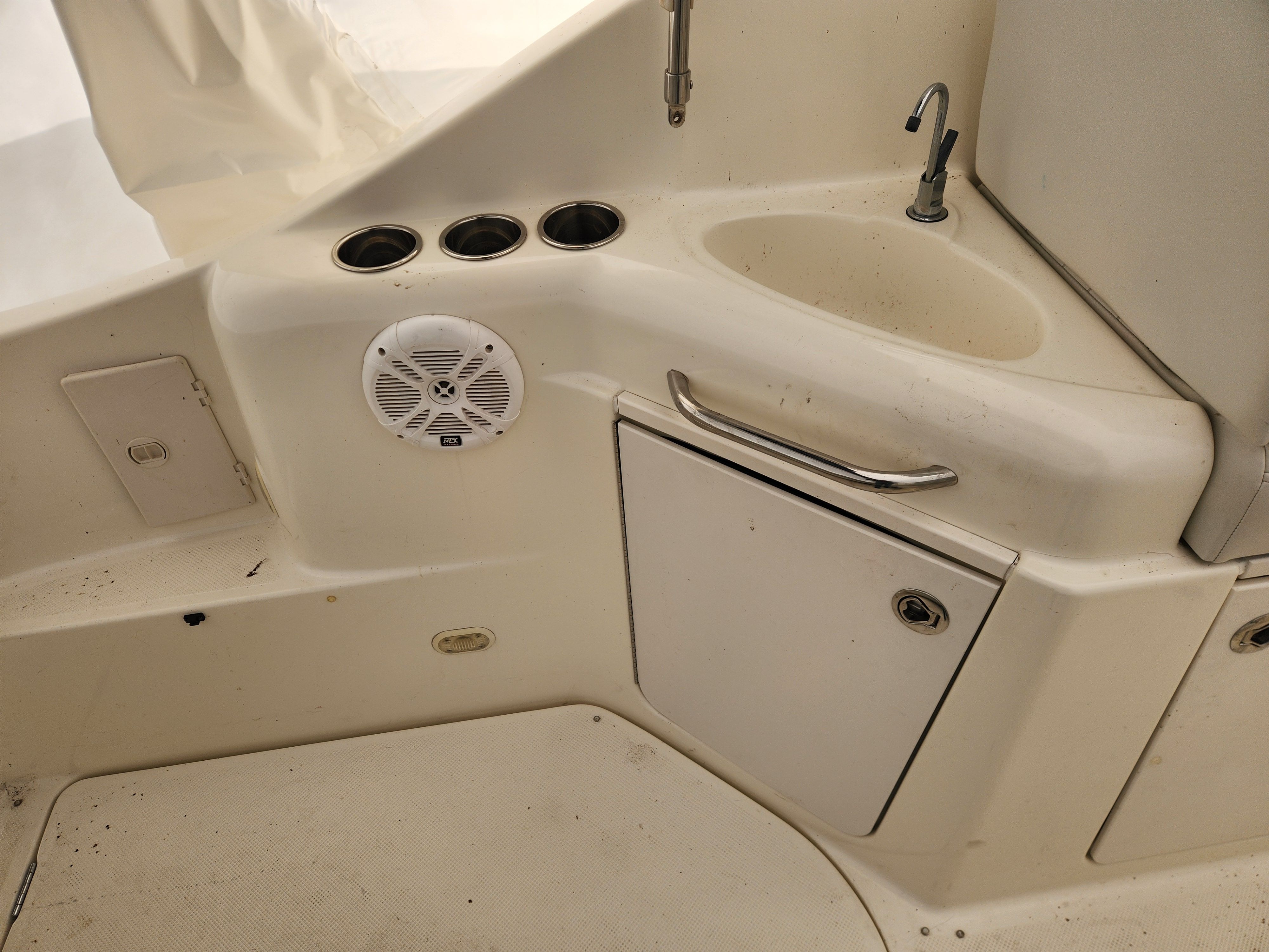 2006 Bayliner
                                                             305 SB Image Thumbnail #13