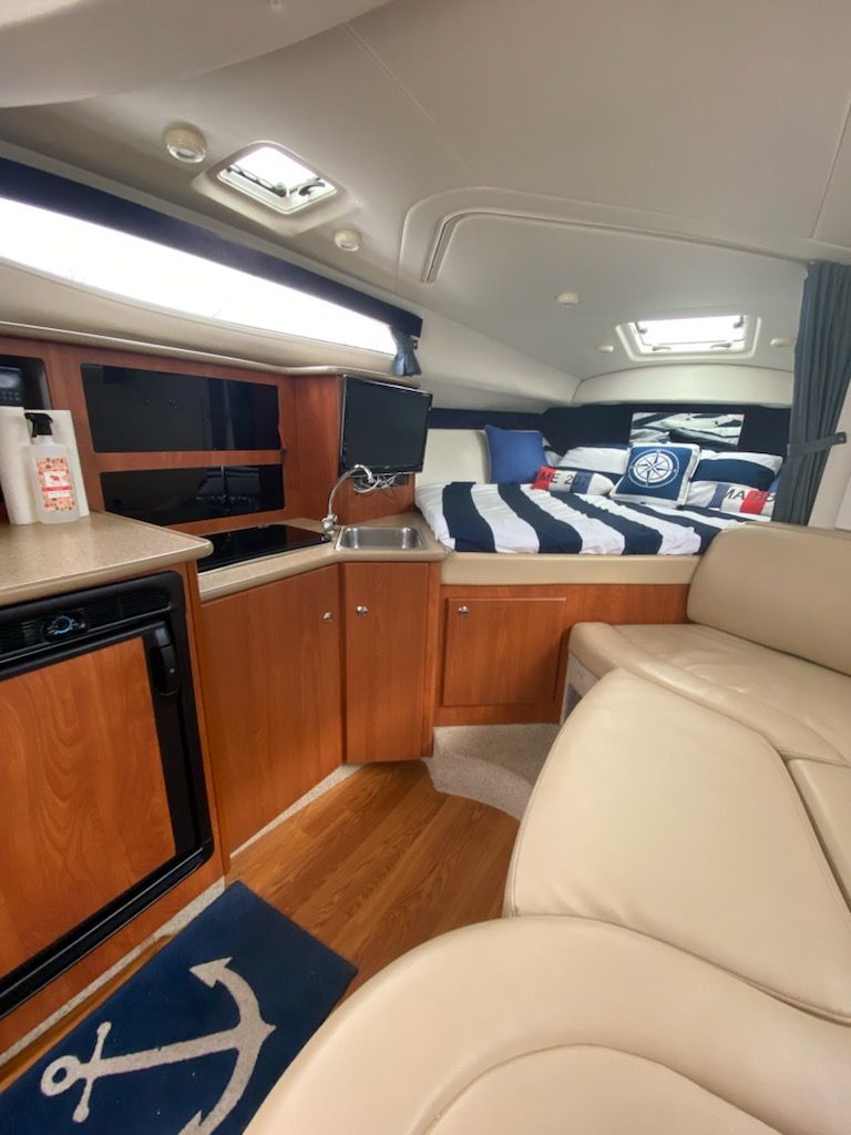2006 Bayliner
                                                             305 SB Image Thumbnail #19
