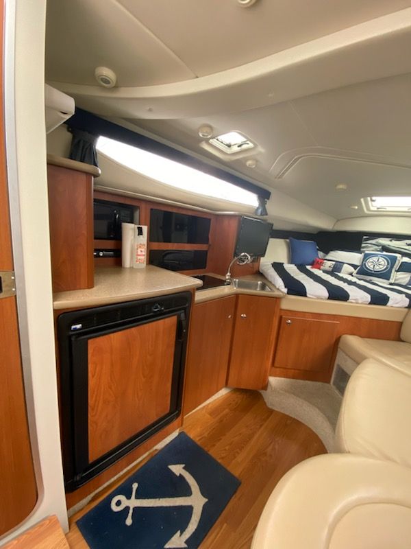 2006 Bayliner
                                                             305 SB Image Thumbnail #21