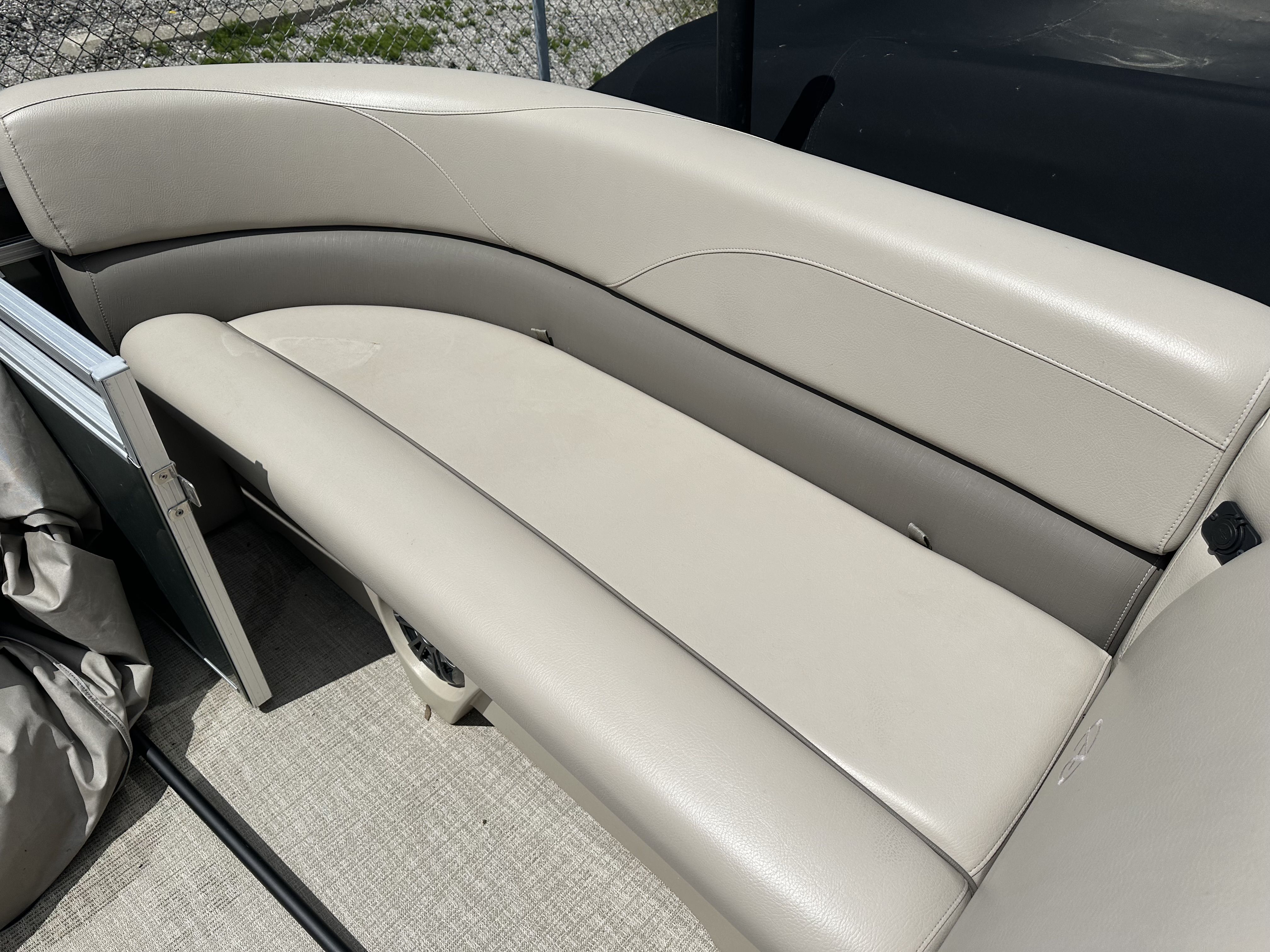 2022 Avalon
                                                             23 GS QUAD 2385 Image Thumbnail #1