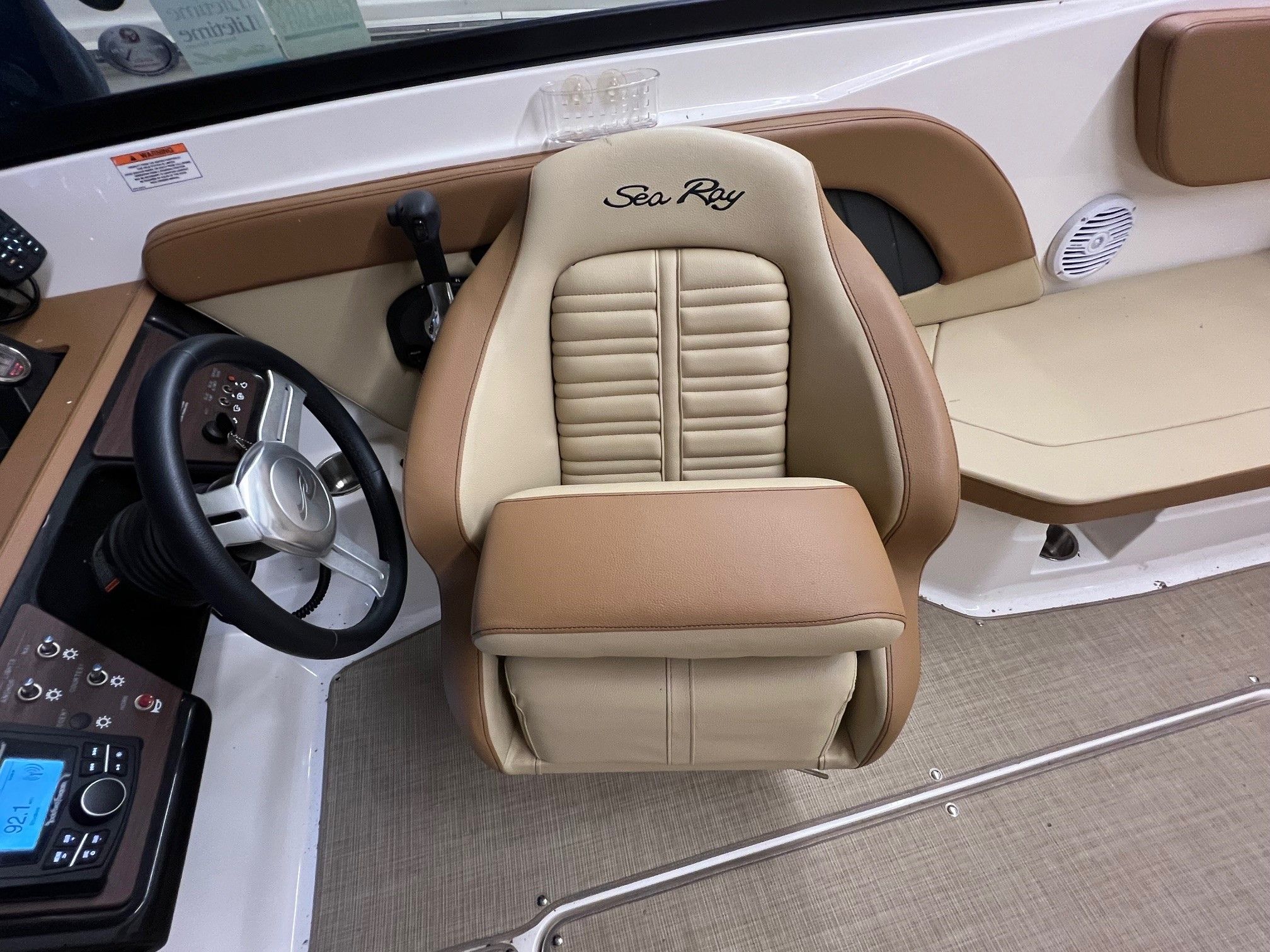 2018 Sea Ray
                                                             230 SPX Image Thumbnail #6