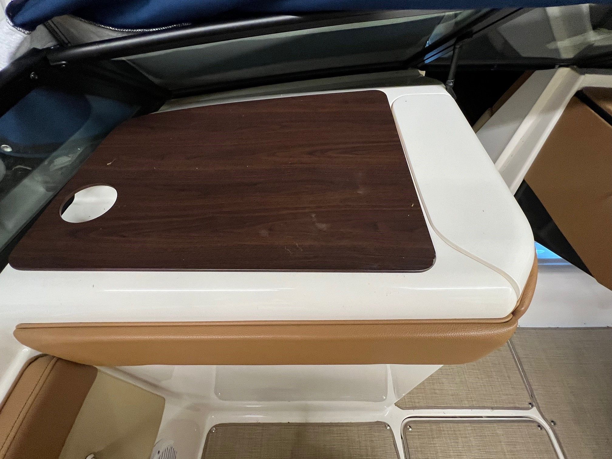 2018 Sea Ray
                                                             230 SPX Image Thumbnail #11