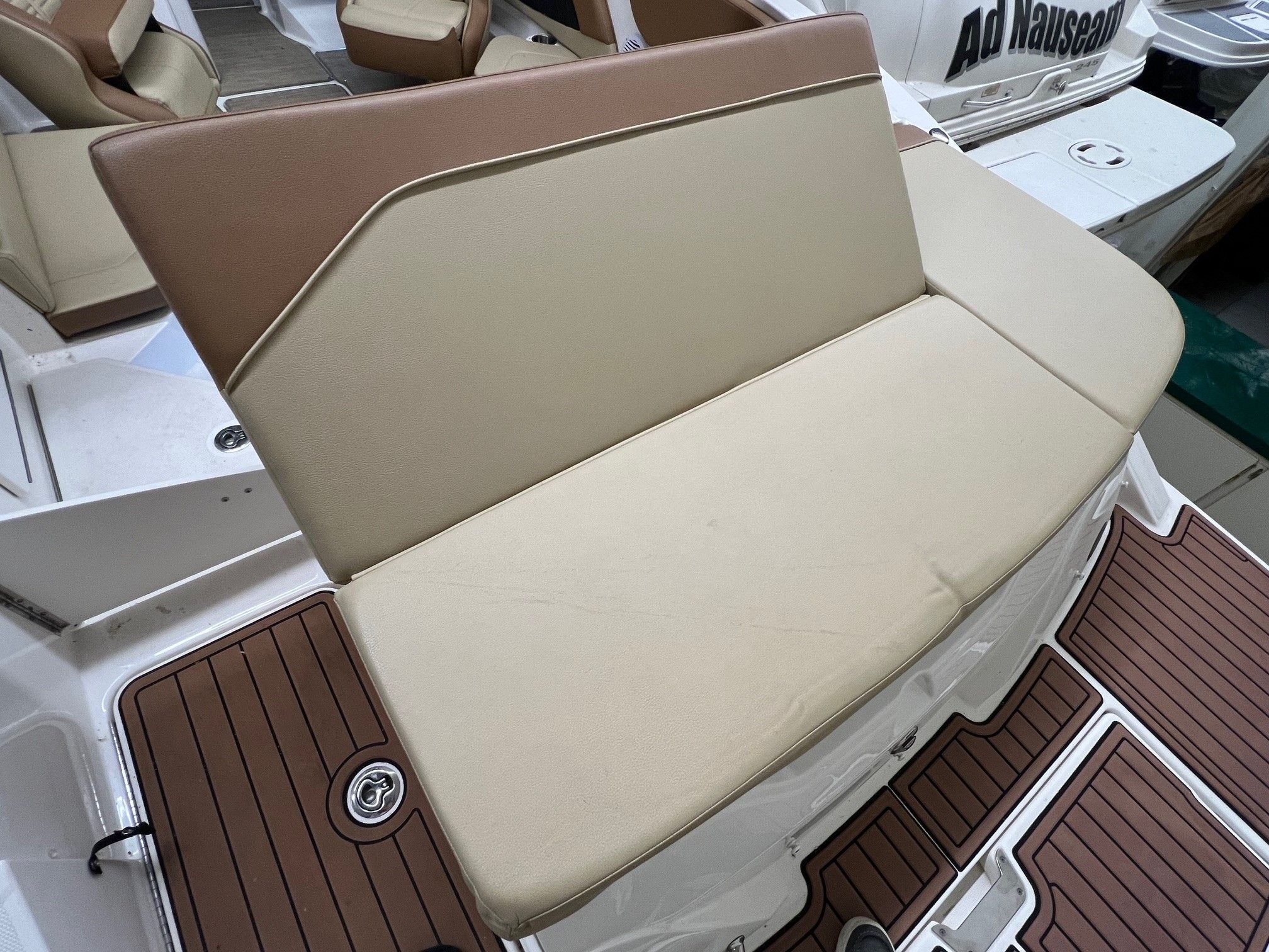 2018 Sea Ray
                                                             230 SPX Image Thumbnail #13