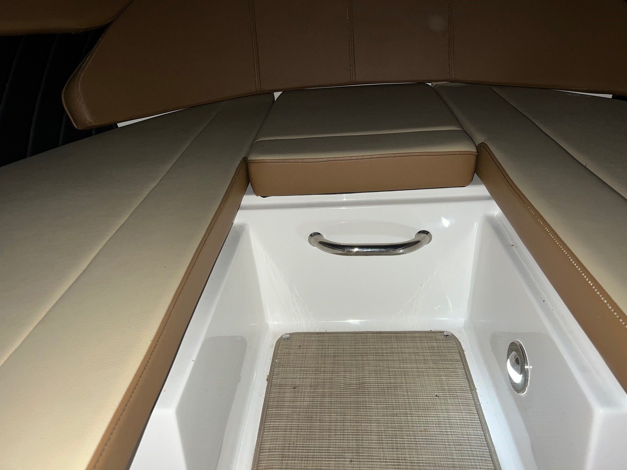 2018 Sea Ray
                                                             230 SPX Image Thumbnail #17