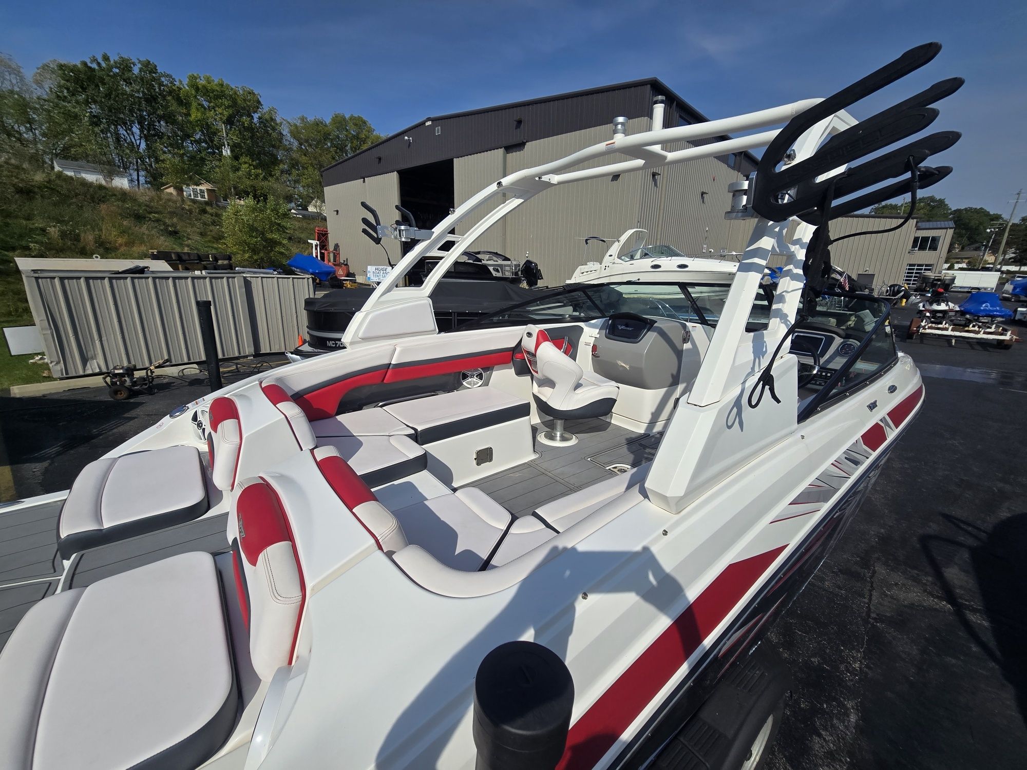 2020 Chaparral
                                                             2430 VRX Image Thumbnail #17