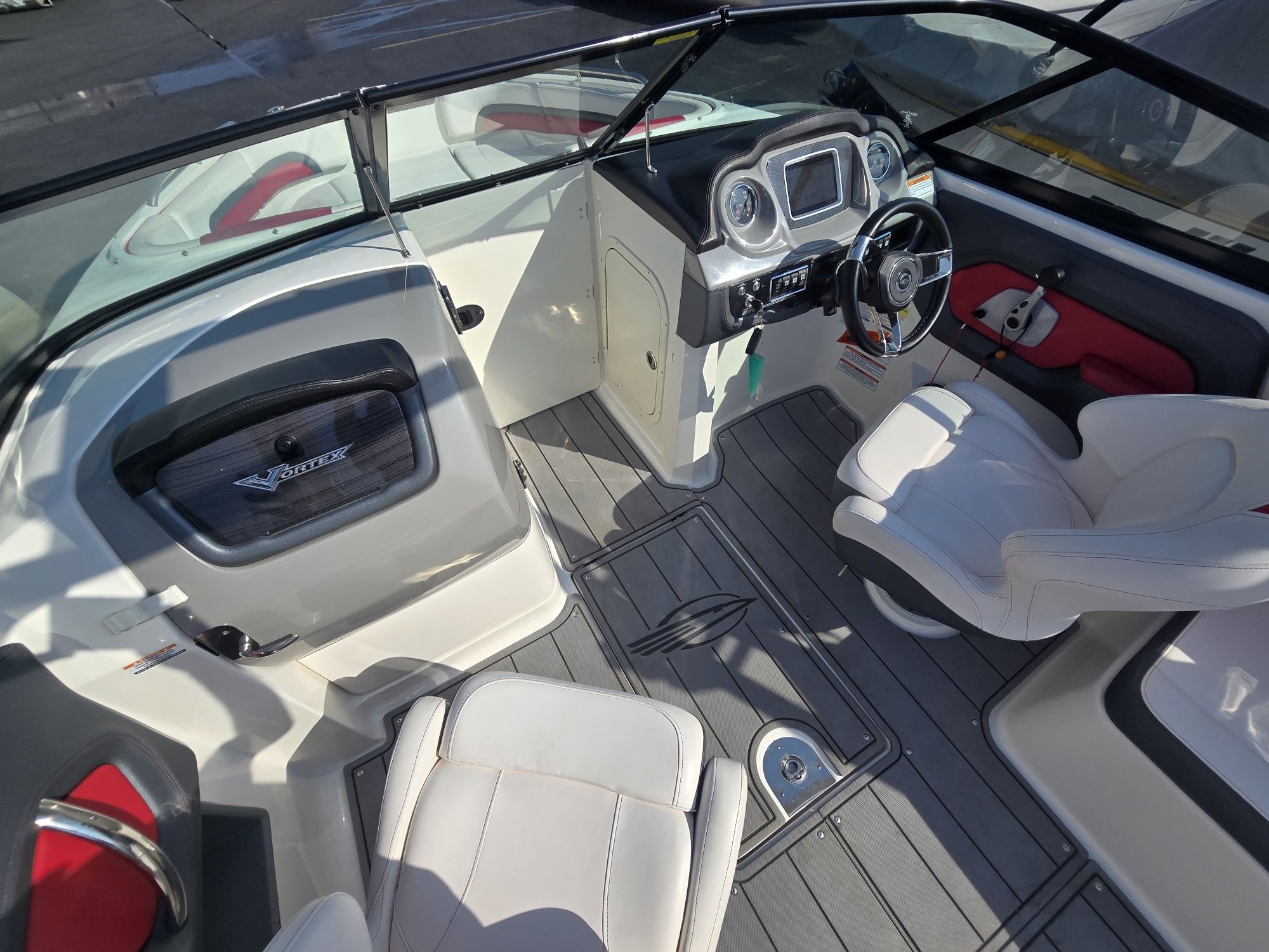 2020 Chaparral
                                                             2430 VRX Image Thumbnail #23