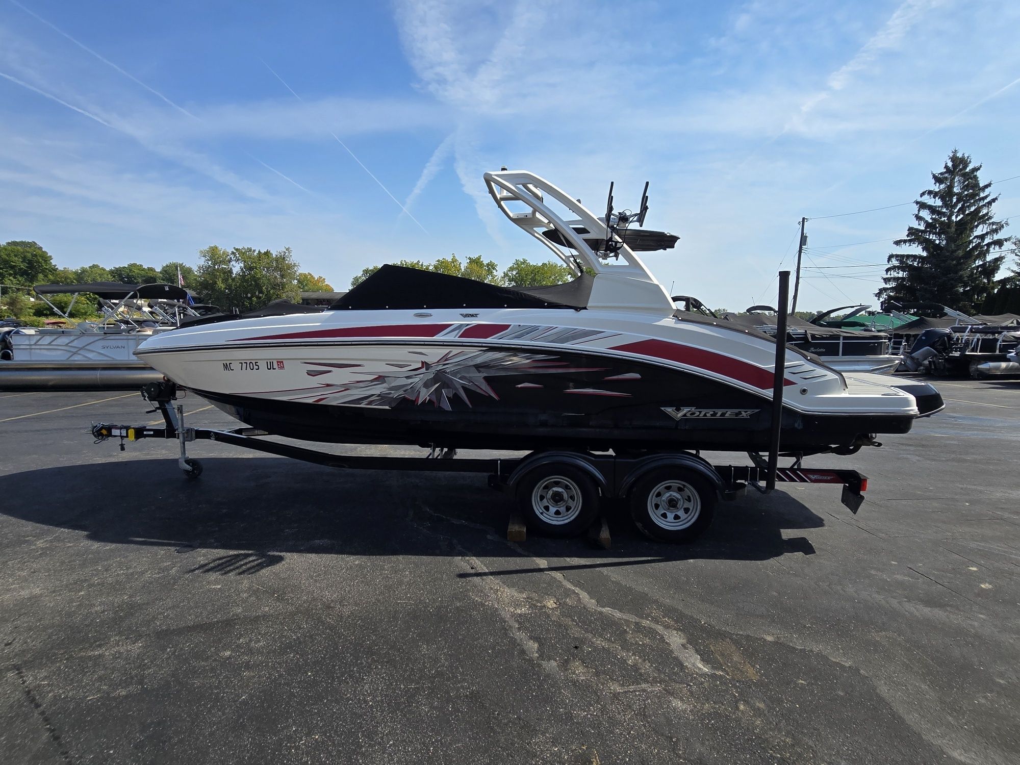 2020 Chaparral 2430 VRX Image Thumbnail #4