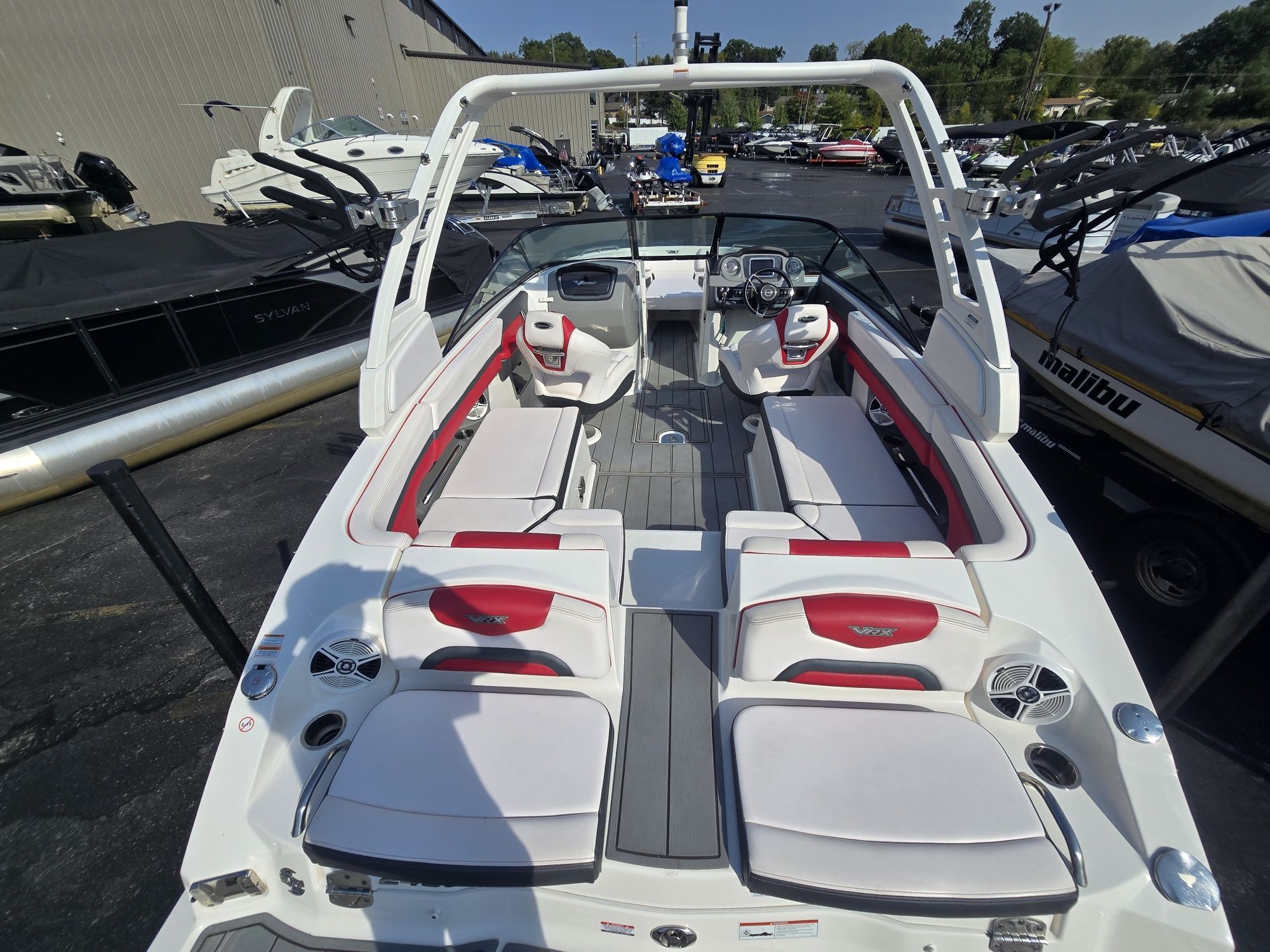 2020 Chaparral 2430 VRX Image Thumbnail #11