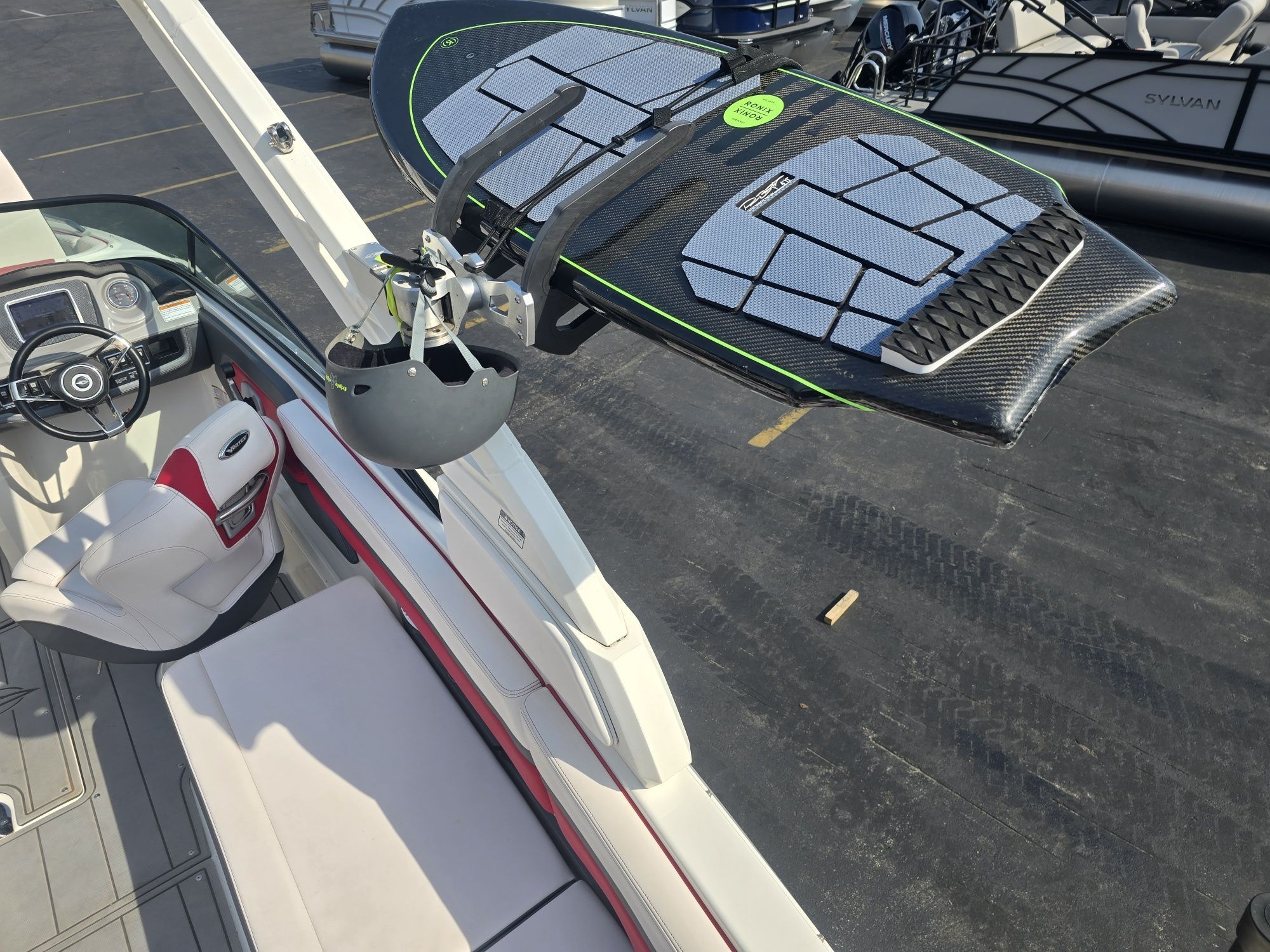 2020 Chaparral 2430 VRX Image Thumbnail #14