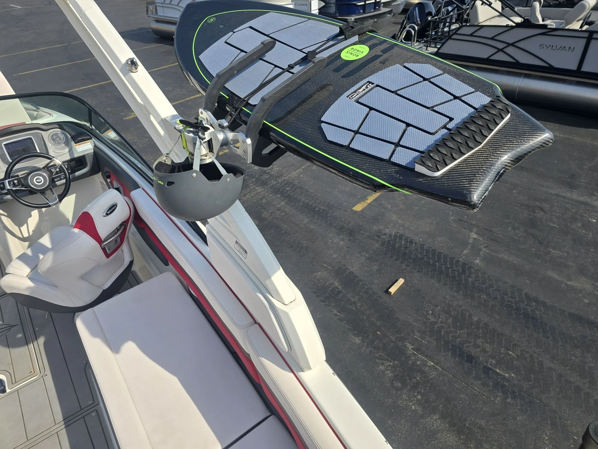 2020 Chaparral 2430 VRX Image Thumbnail #14