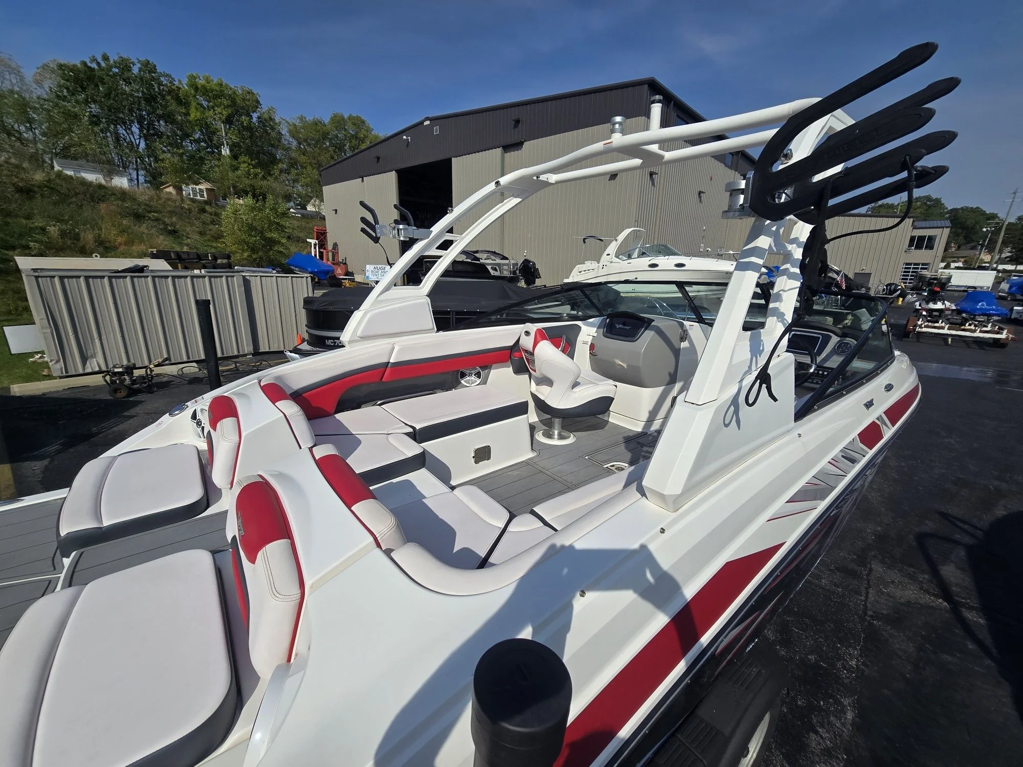 2020 Chaparral 2430 VRX Image Thumbnail #17