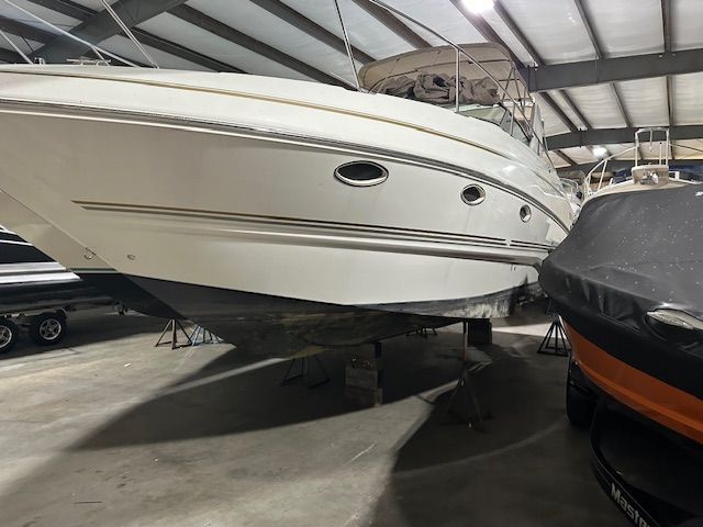 2004 Larson 31 CABRIO Image Thumbnail #0