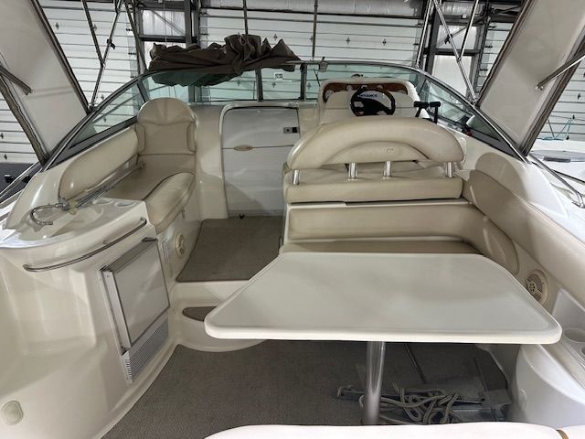 2004 Larson 31 CABRIO Image Thumbnail #4