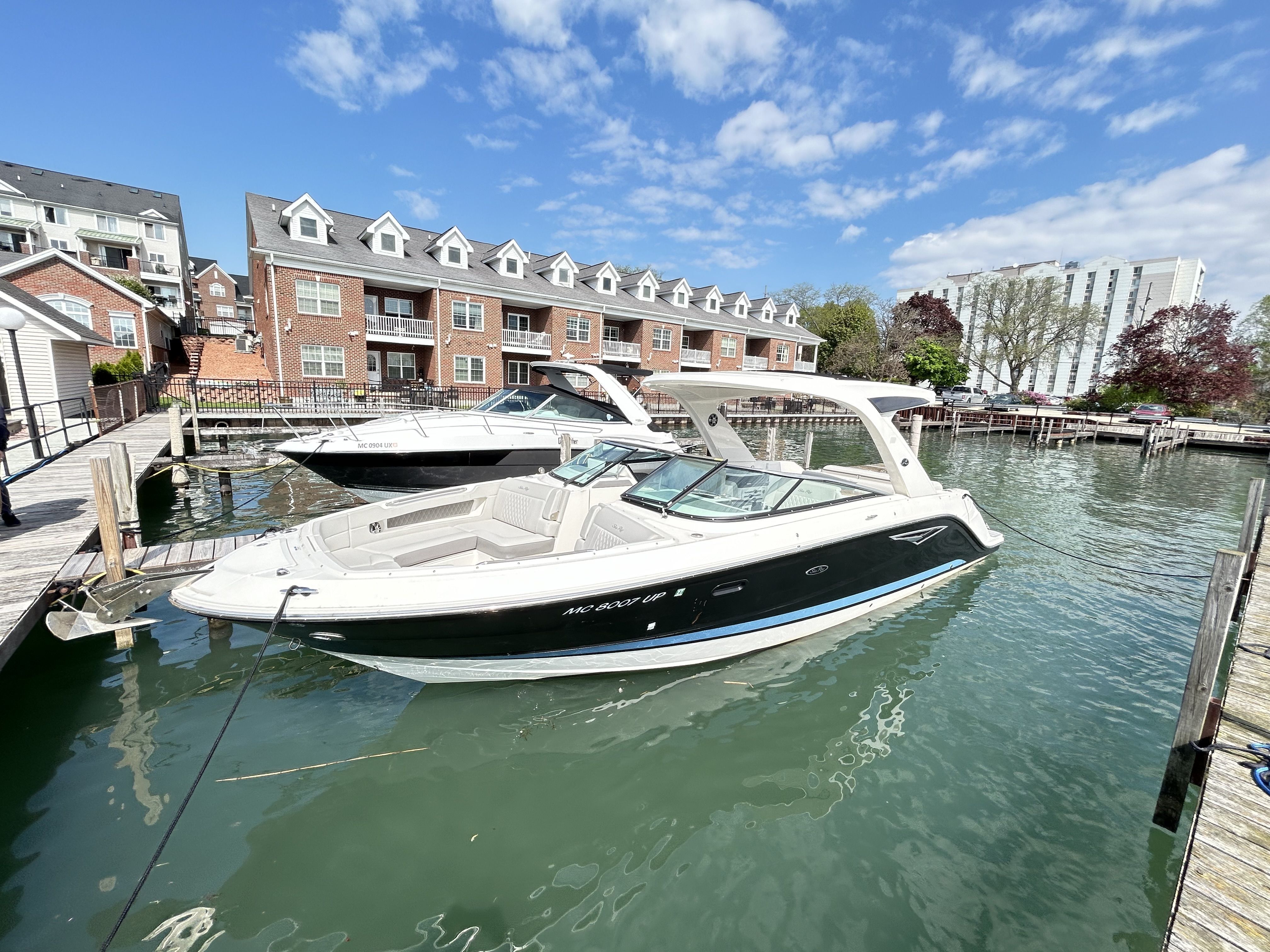 2021 Sea Ray SLX 310 Image Thumbnail #0