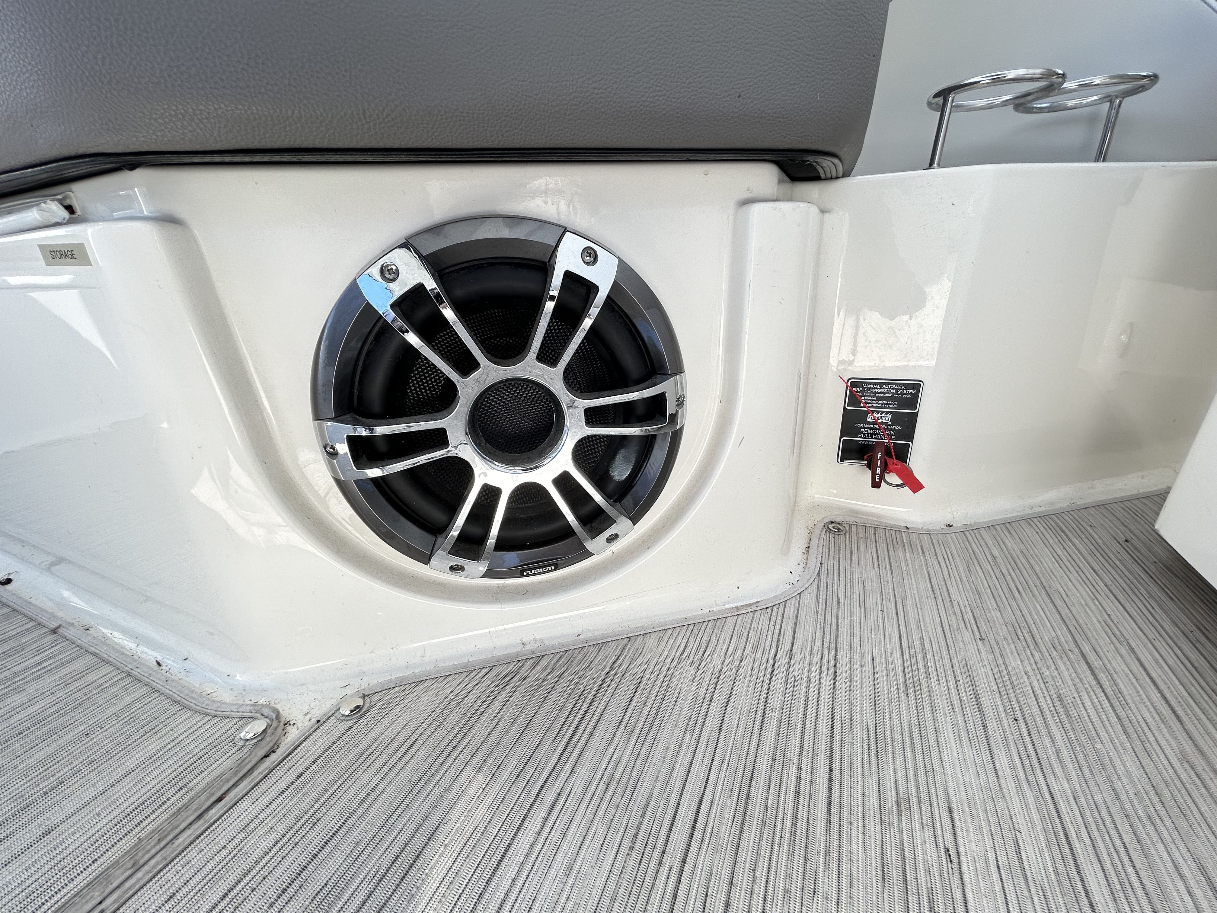 2021 Sea Ray SLX 310 Image Thumbnail #24