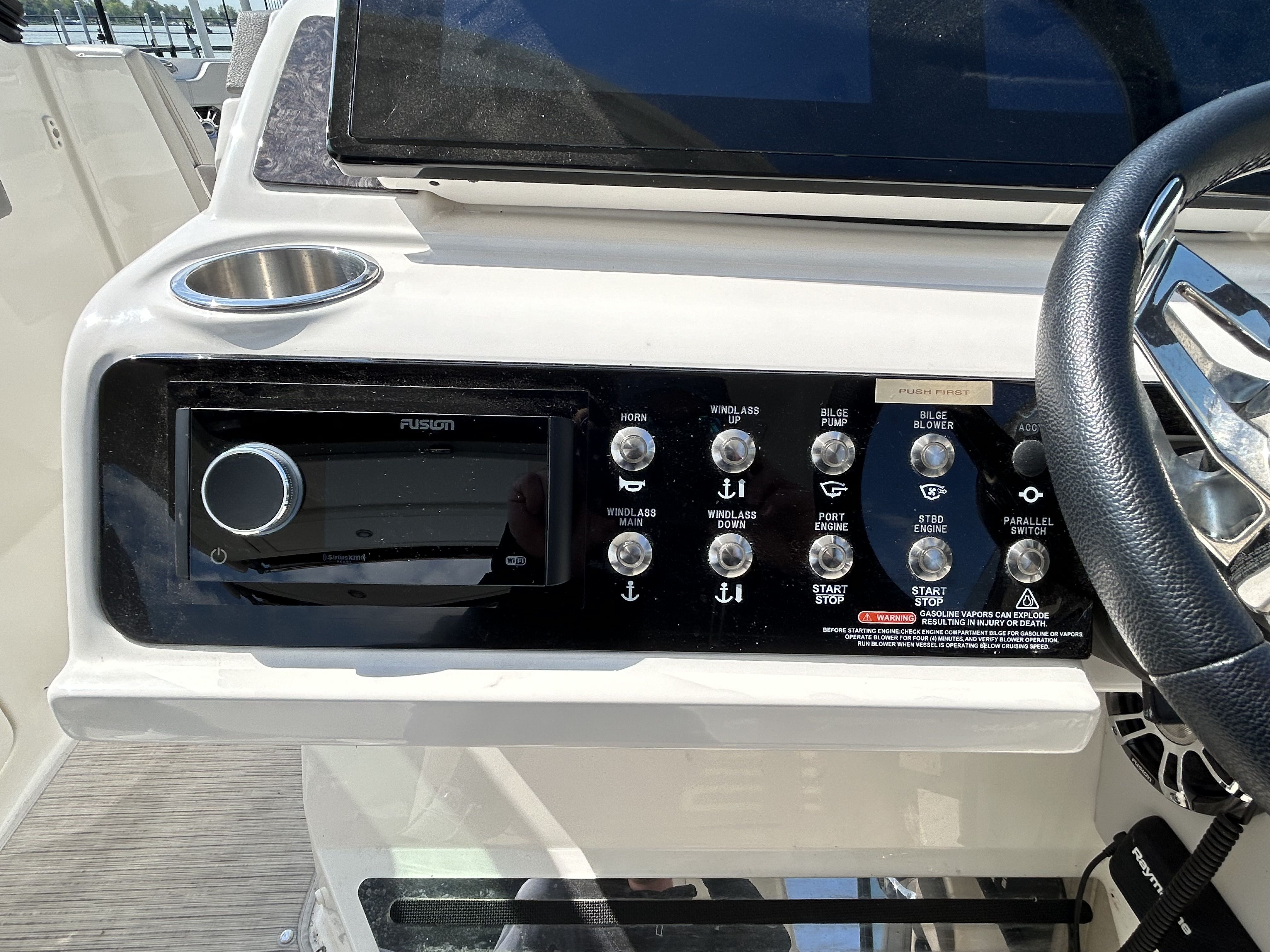 2021 Sea Ray SLX 310 Image Thumbnail #26