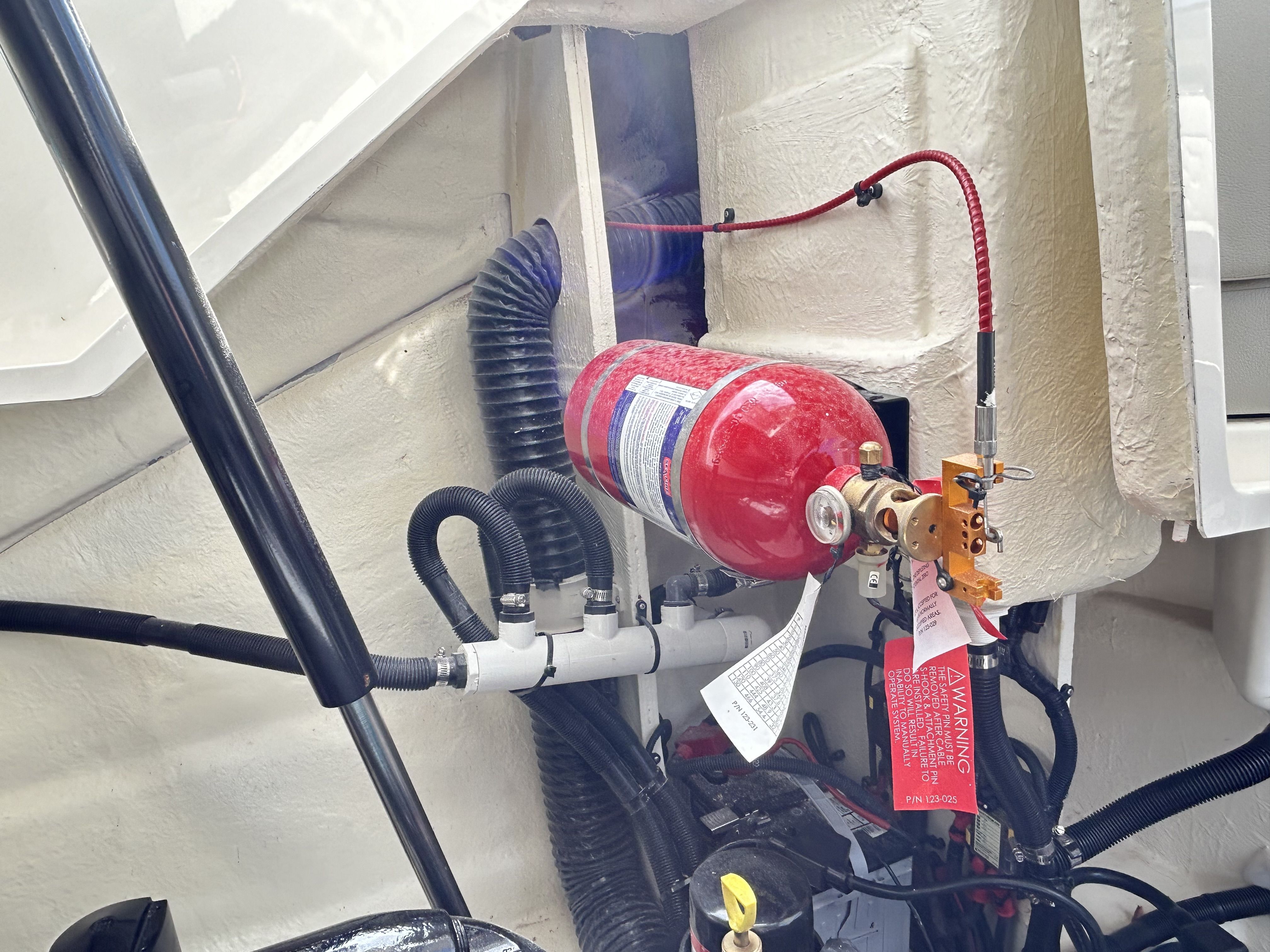 2021 Sea Ray SLX 310 Image Thumbnail #29