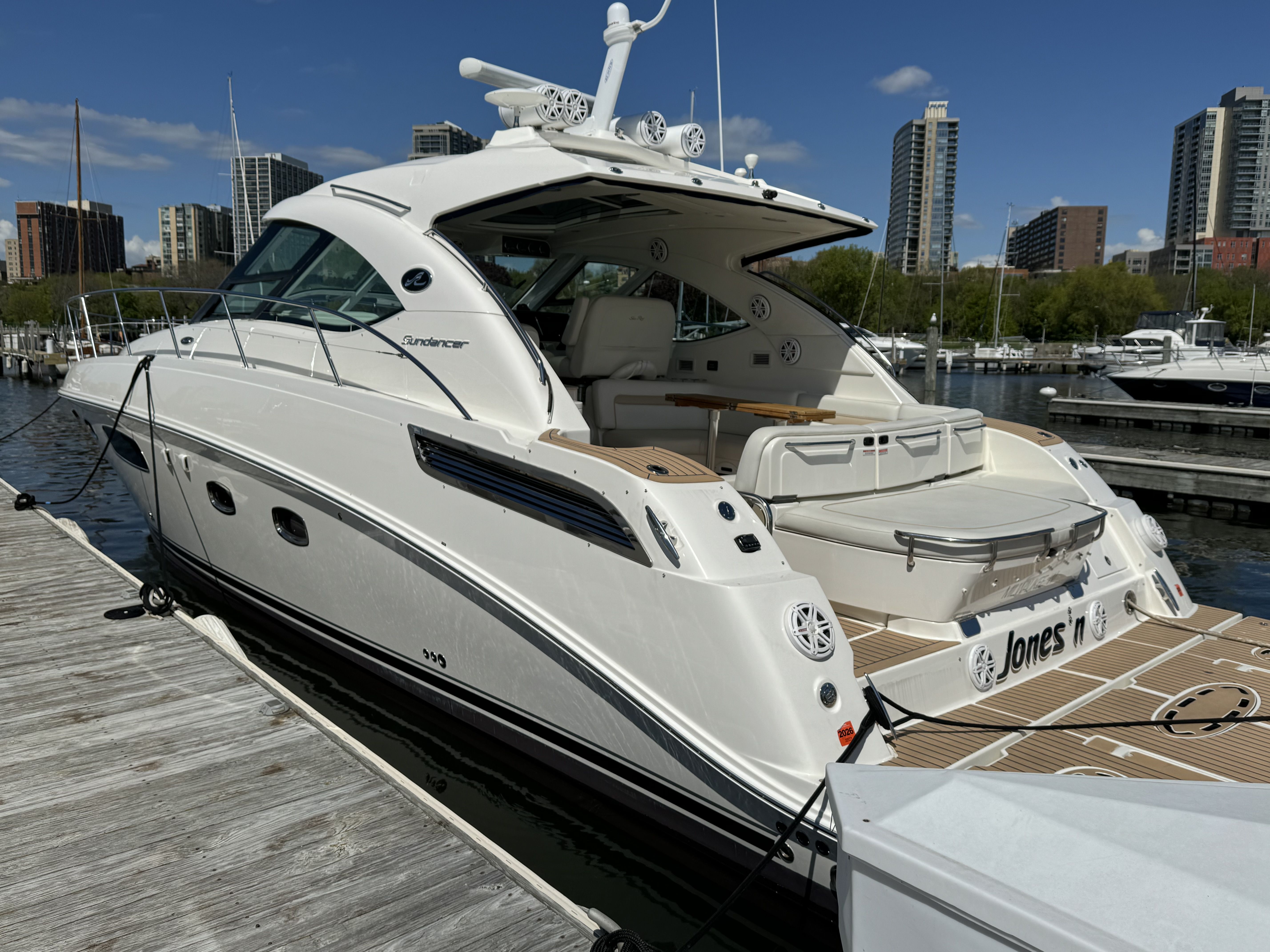 2009 Sea Ray
                                                             43 SUNDANCER Image Thumbnail #3