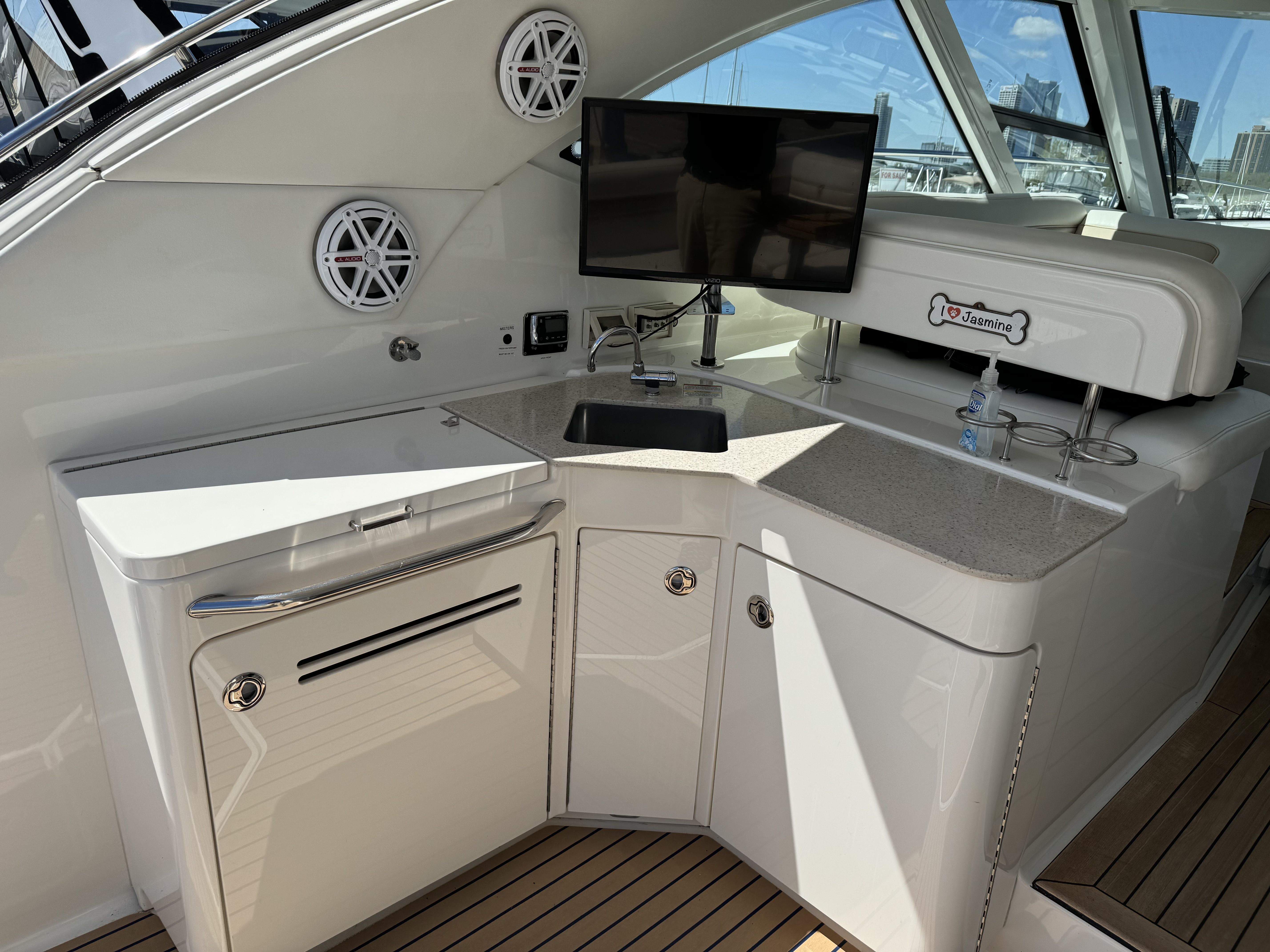 2009 Sea Ray
                                                             43 SUNDANCER Image Thumbnail #15