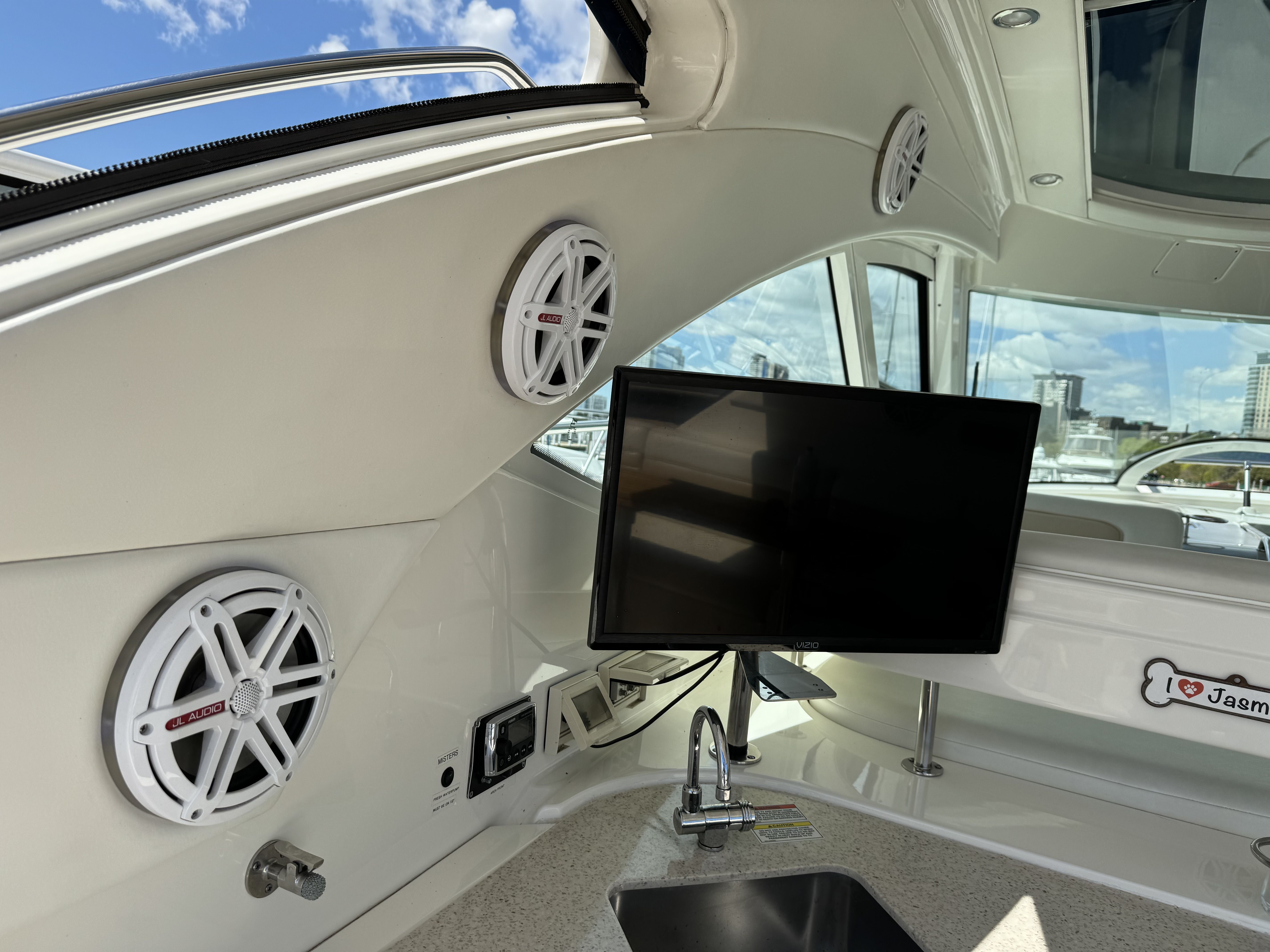 2009 Sea Ray
                                                             43 SUNDANCER Image Thumbnail #18