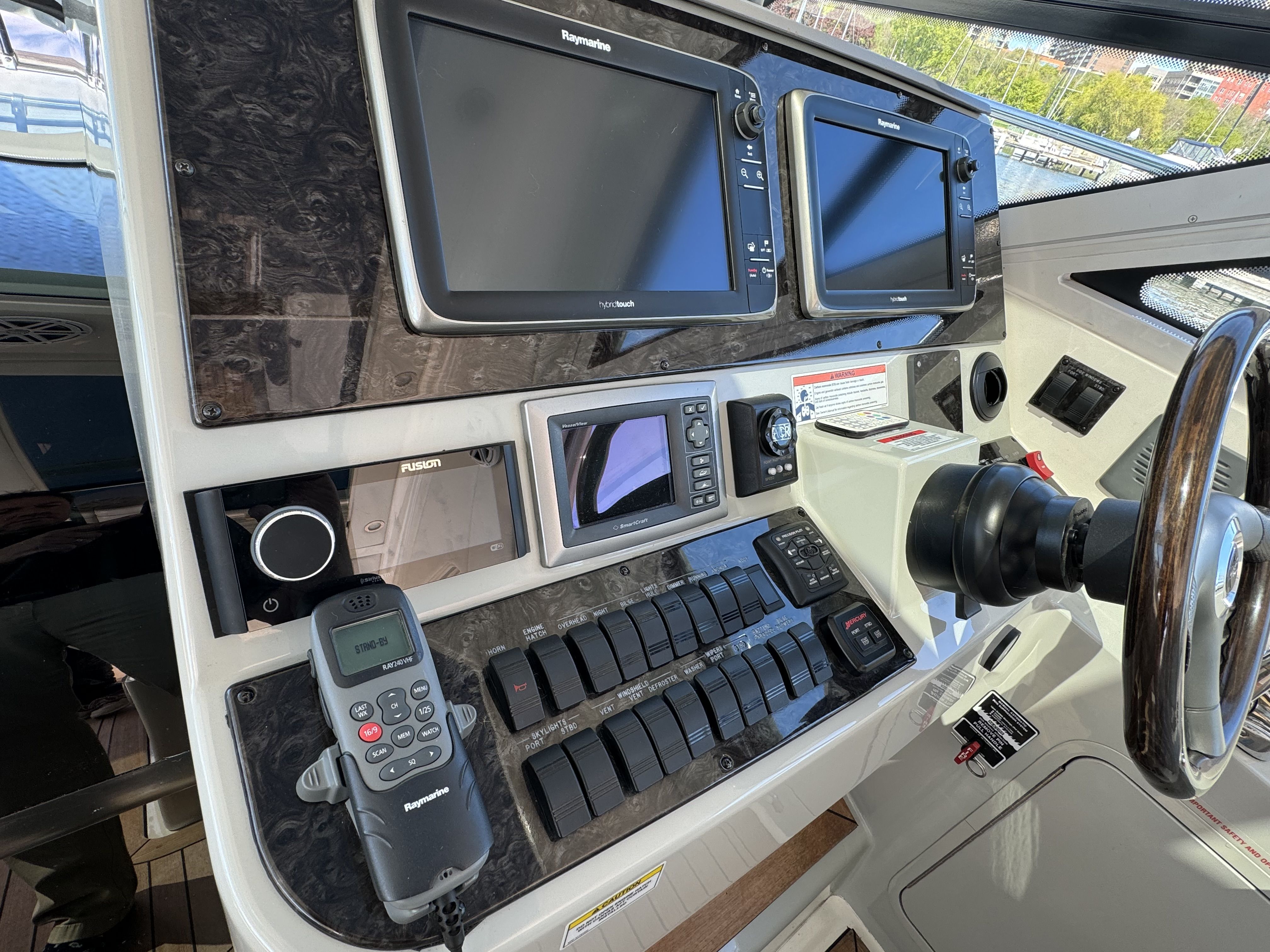 2009 Sea Ray
                                                             43 SUNDANCER Image Thumbnail #25