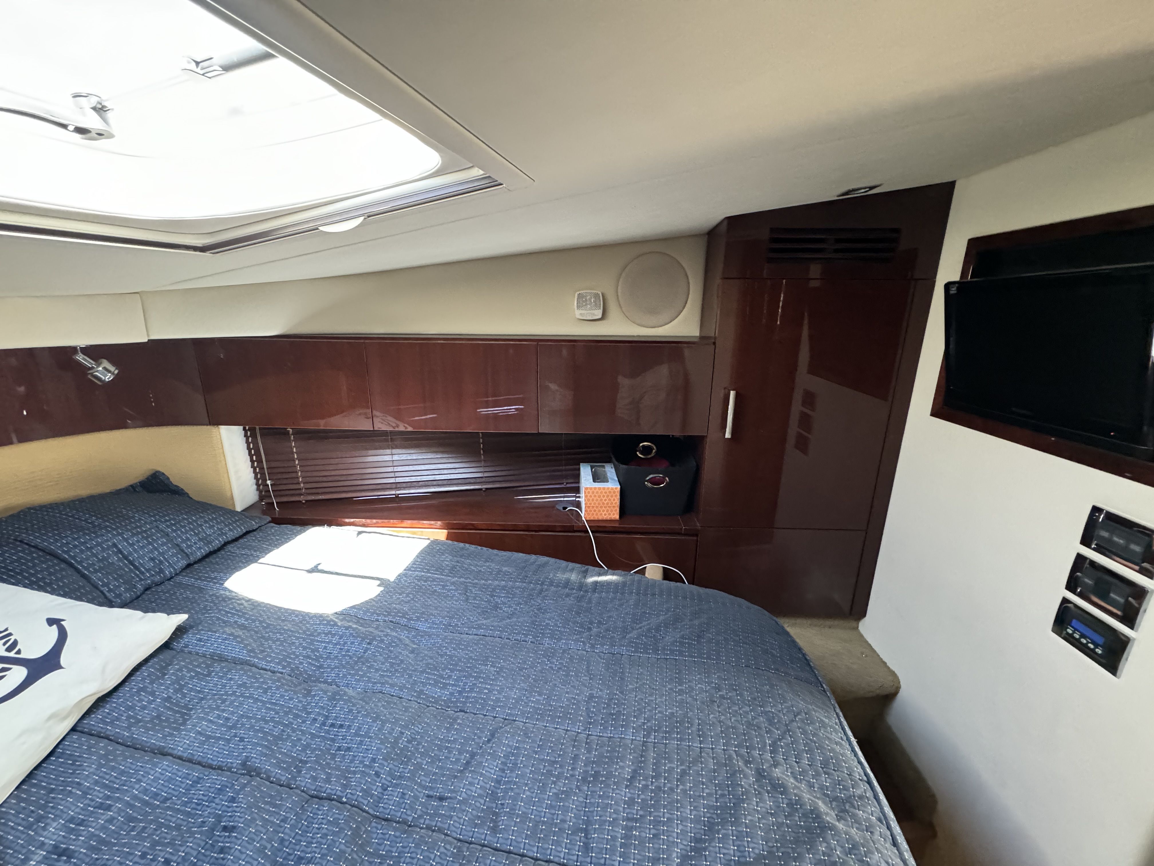 2009 Sea Ray
                                                             43 SUNDANCER Image Thumbnail #36