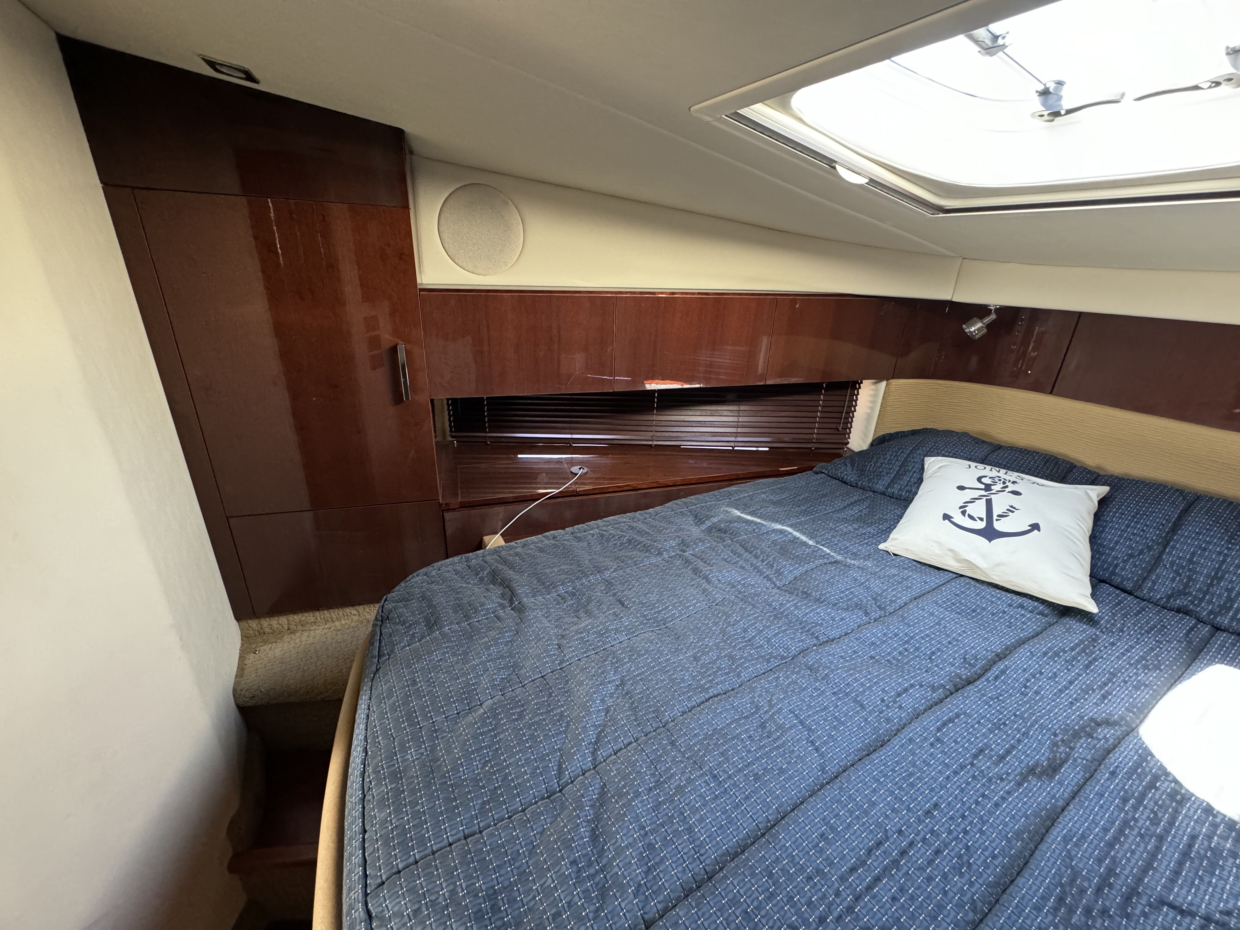 2009 Sea Ray
                                                             43 SUNDANCER Image Thumbnail #37