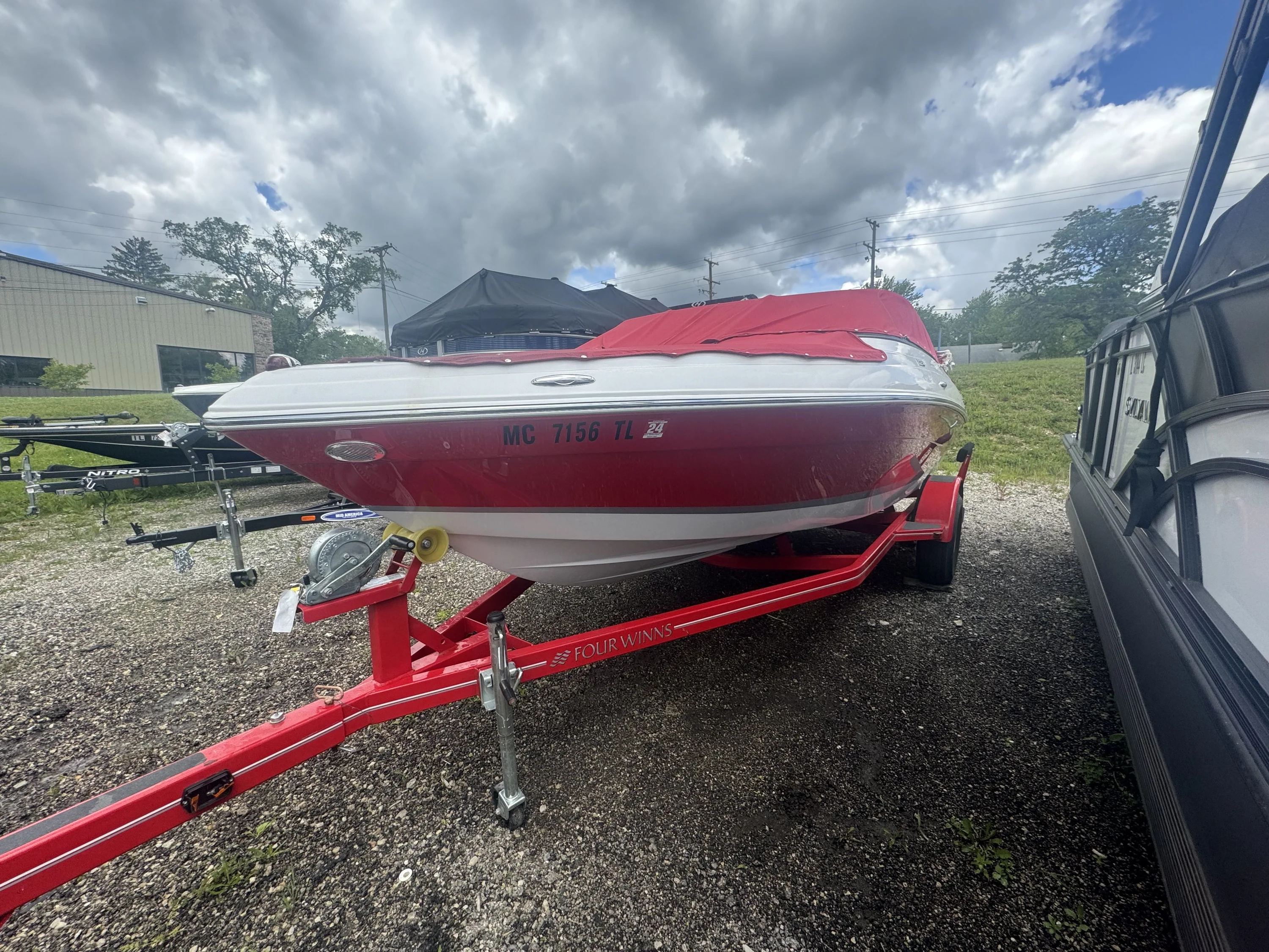 2011 Four Winns 190 HORIZON Image Thumbnail #0