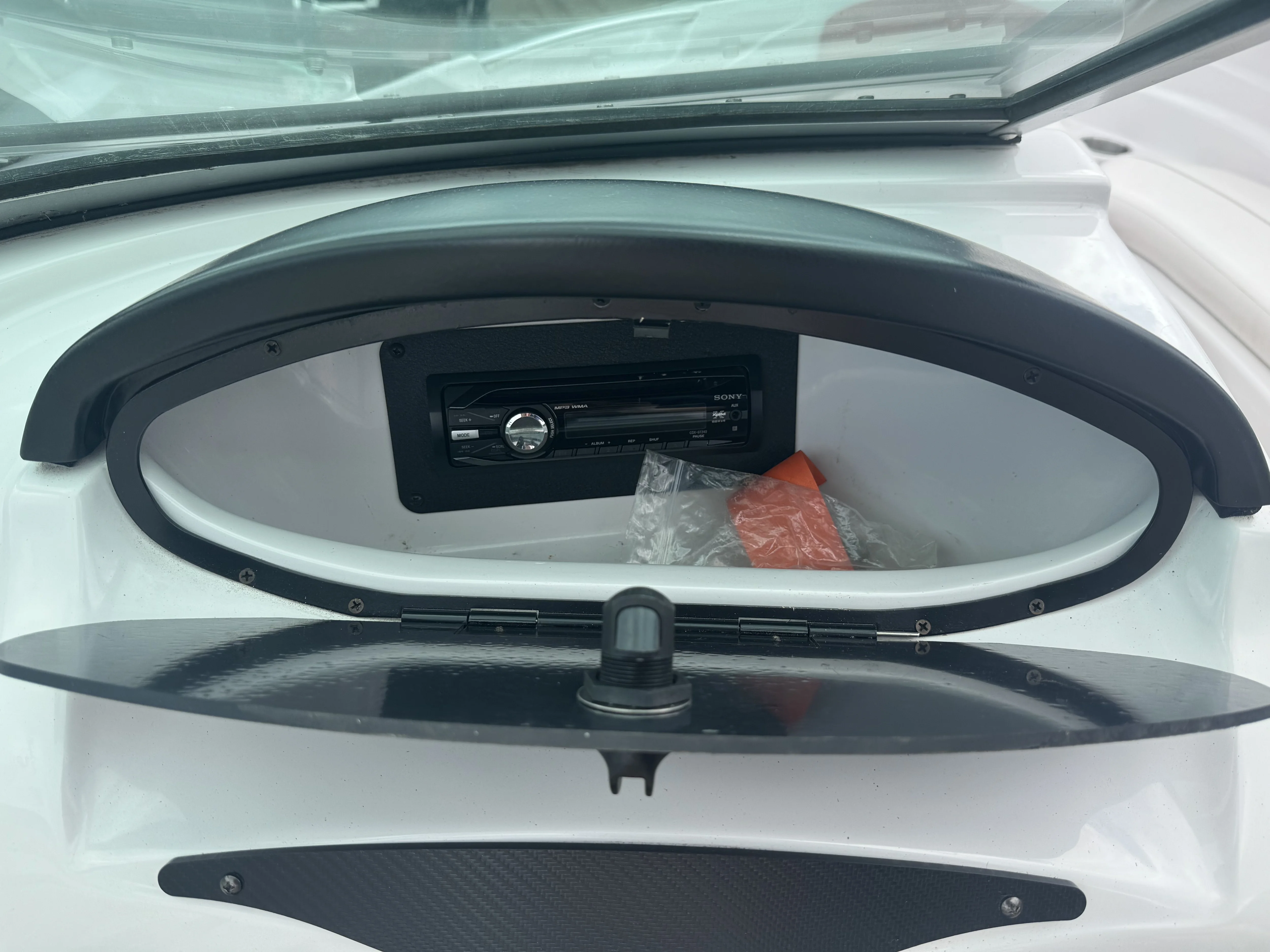 2011 Four Winns 190 HORIZON Image Thumbnail #13