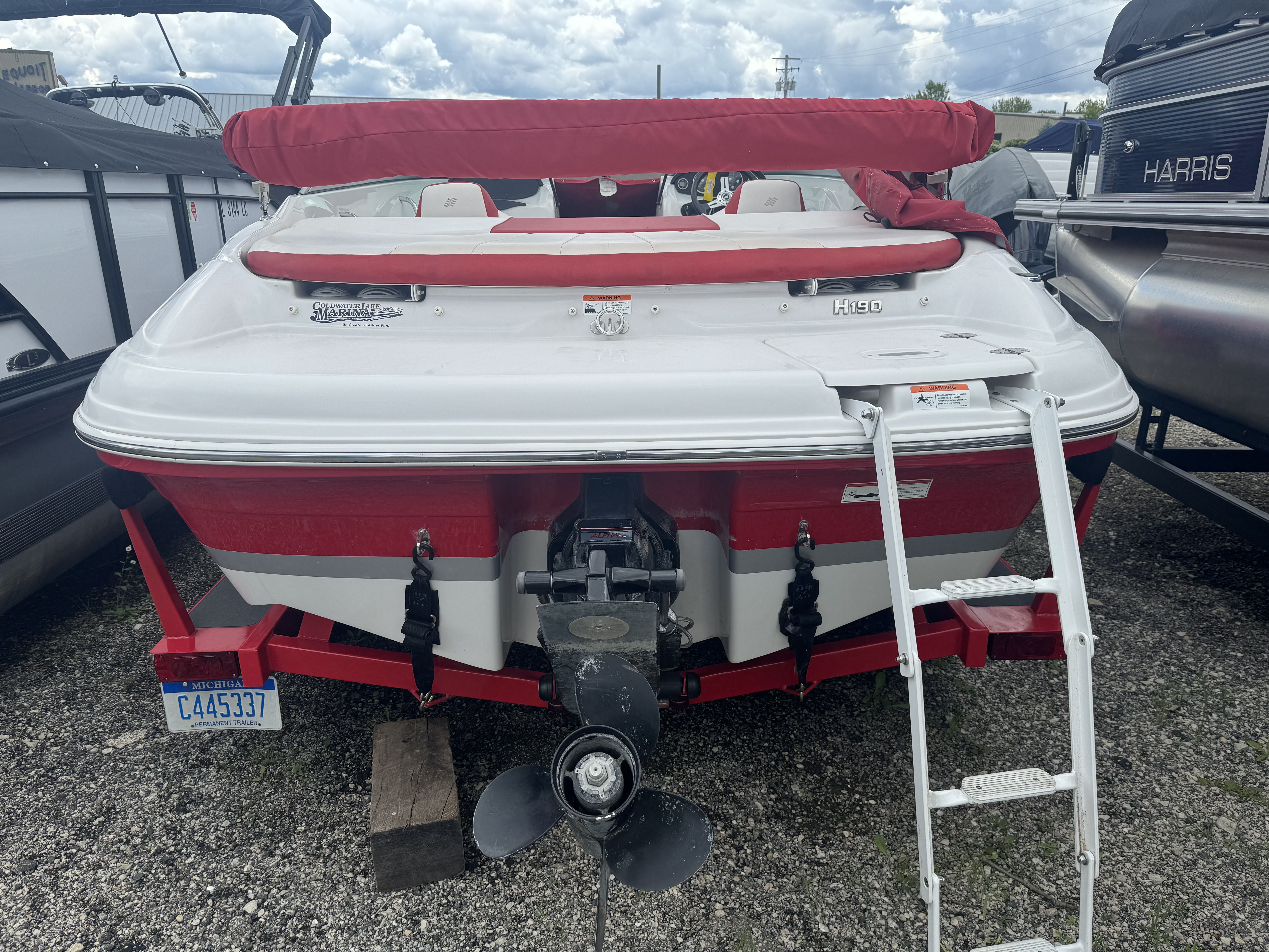 2011 Four Winns 190 HORIZON Image Thumbnail #3